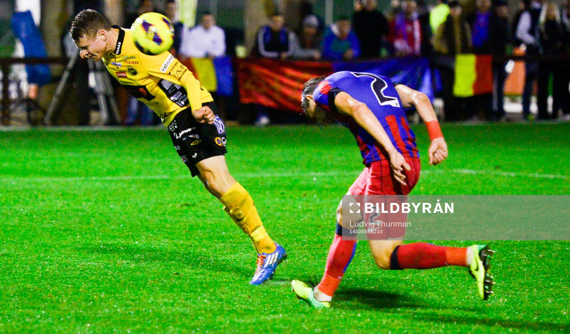 Elfsborgs Victor Rotting och Steaua Bucarests Cornel Rapa