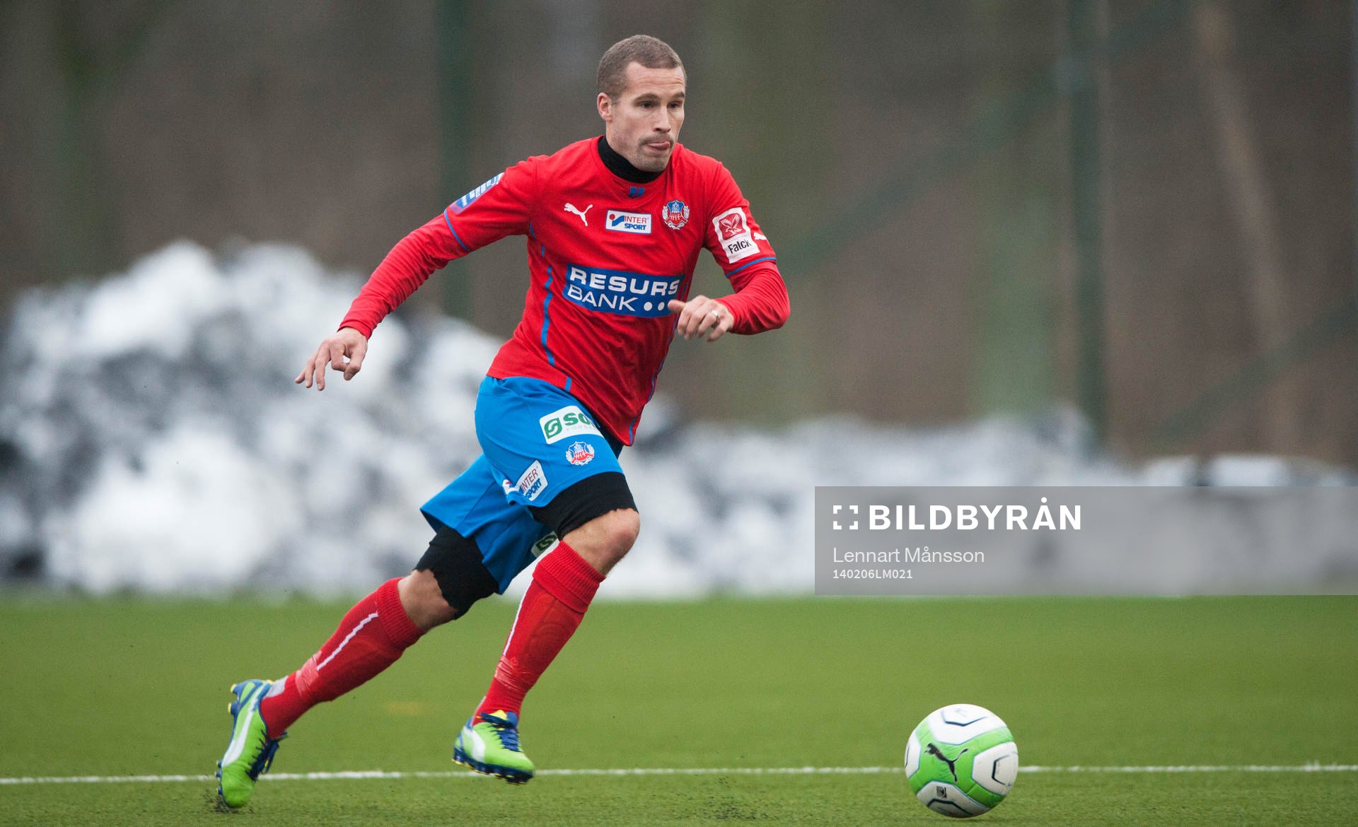 Helsingborgs Christoffer Andersson i glasögon i