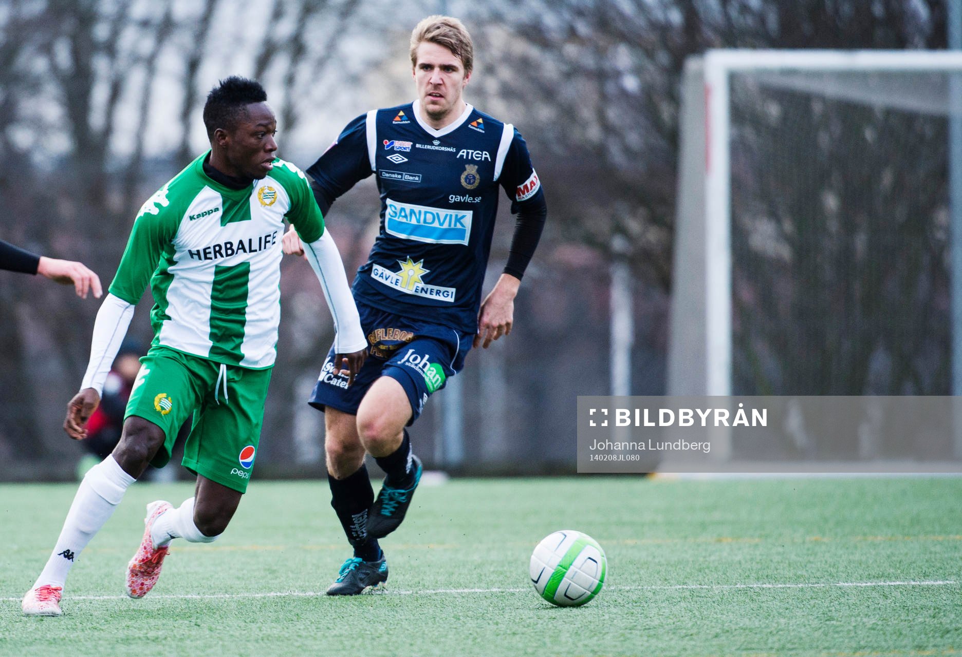 Hammarbys  Amadaiya Rennie och Gefles Johan Oremo