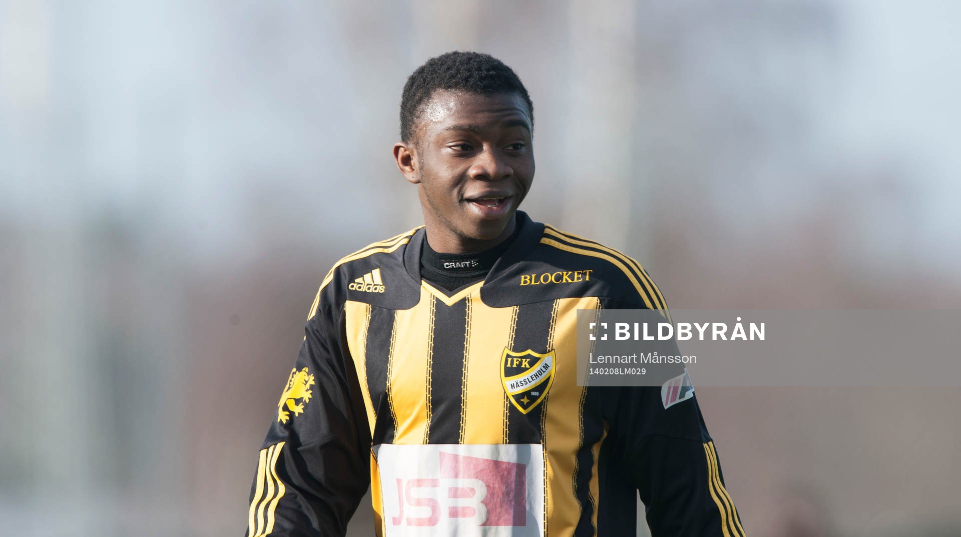 IFK Hässleholms Junior Bangura i träningsmatchen i fotboll mellan IFK Hässleholm och Kristianstad i Hässleholm 8 februari 2014.