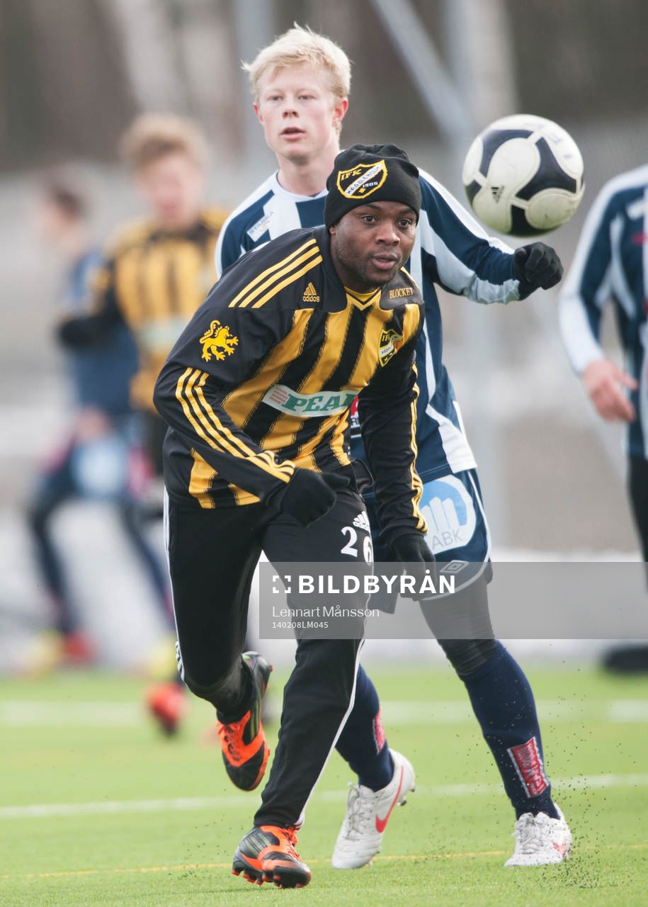 IFK Hässleholms Initimi Biotonye i träningsmatchen i fotboll mellan IFK Hässleholm och Kristianstad i Hässleholm 8 februari 2014.