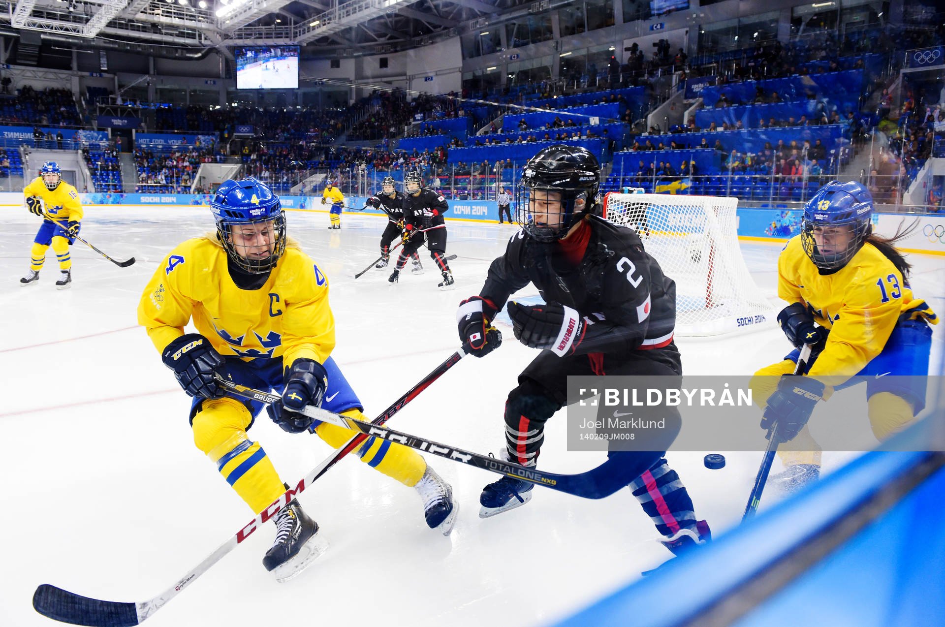 Sveriges Jenni Asserholt och Lina Wester utmanar Japans