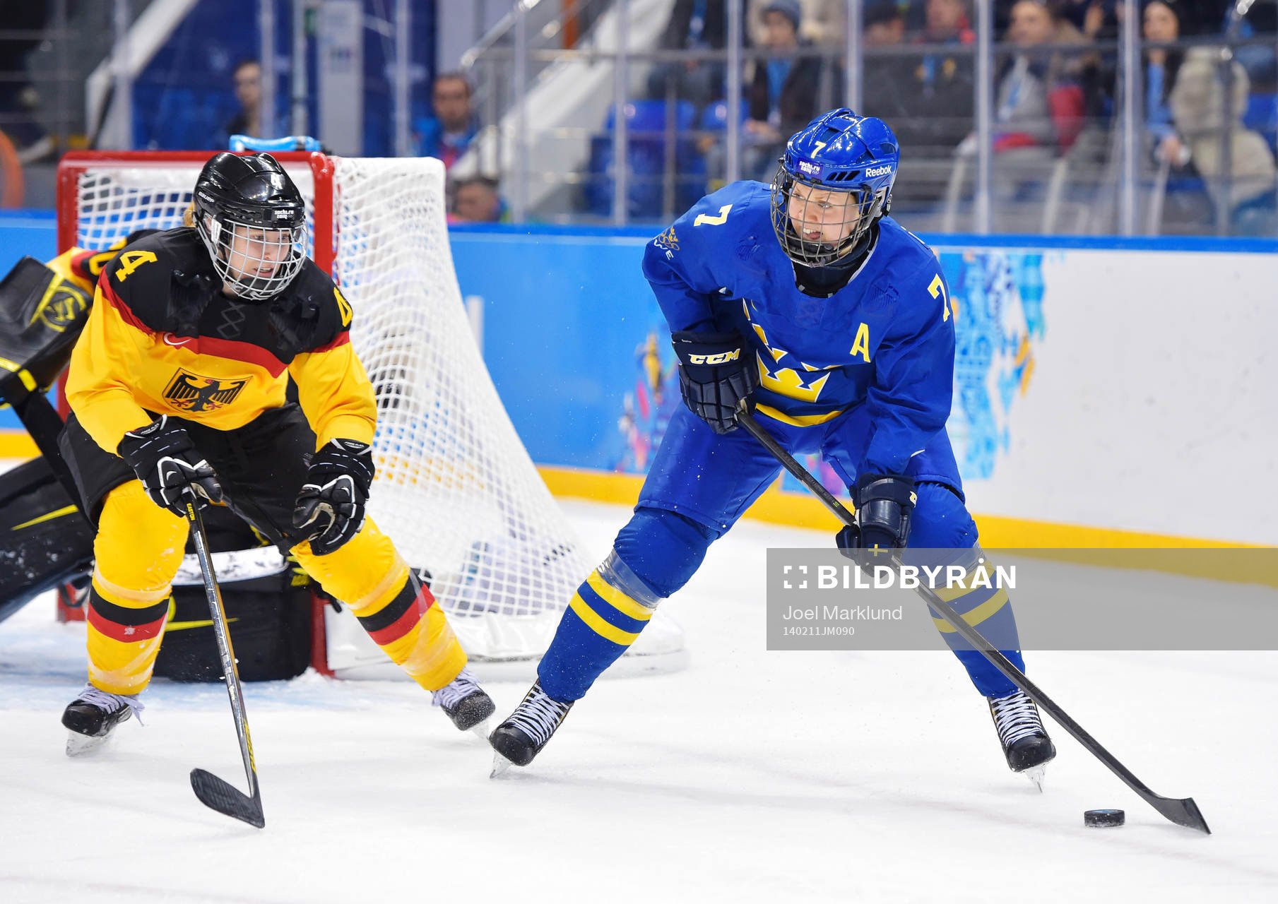 Tysklands Jessica Hammerl och Sveriges Nina Kamenik