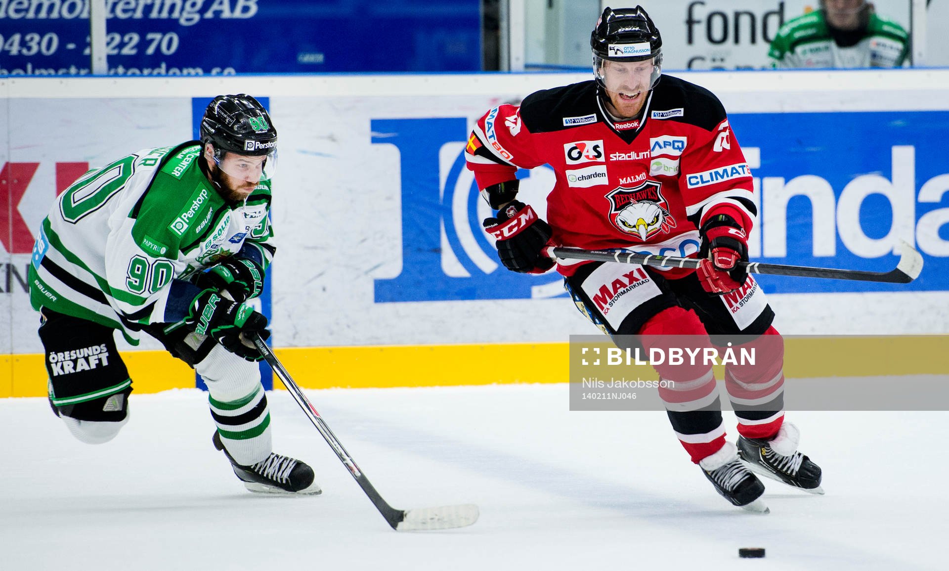 Rögles Kelsey Tessier och Malmö Redhawks Jens Olsson
