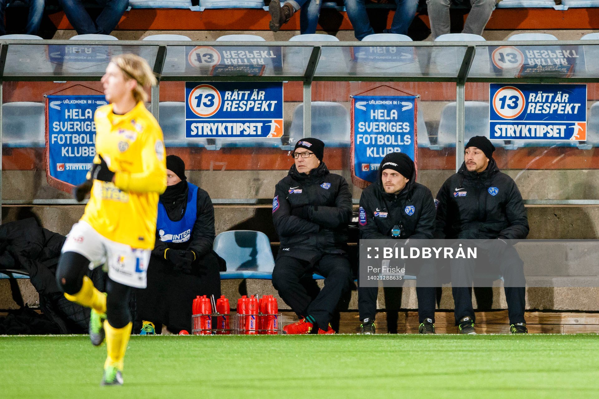 Falkenbergs tränare Henrik Larsson (h)