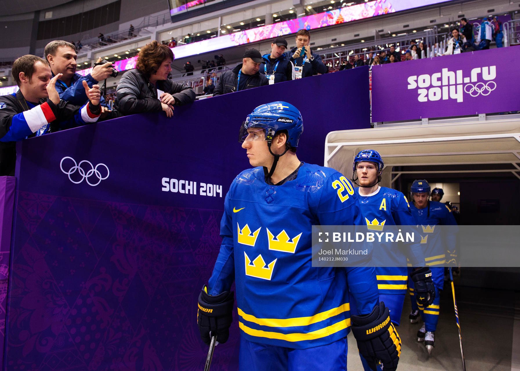 Sveriges Alexander Steen och Gabriel Landeskog på väg in