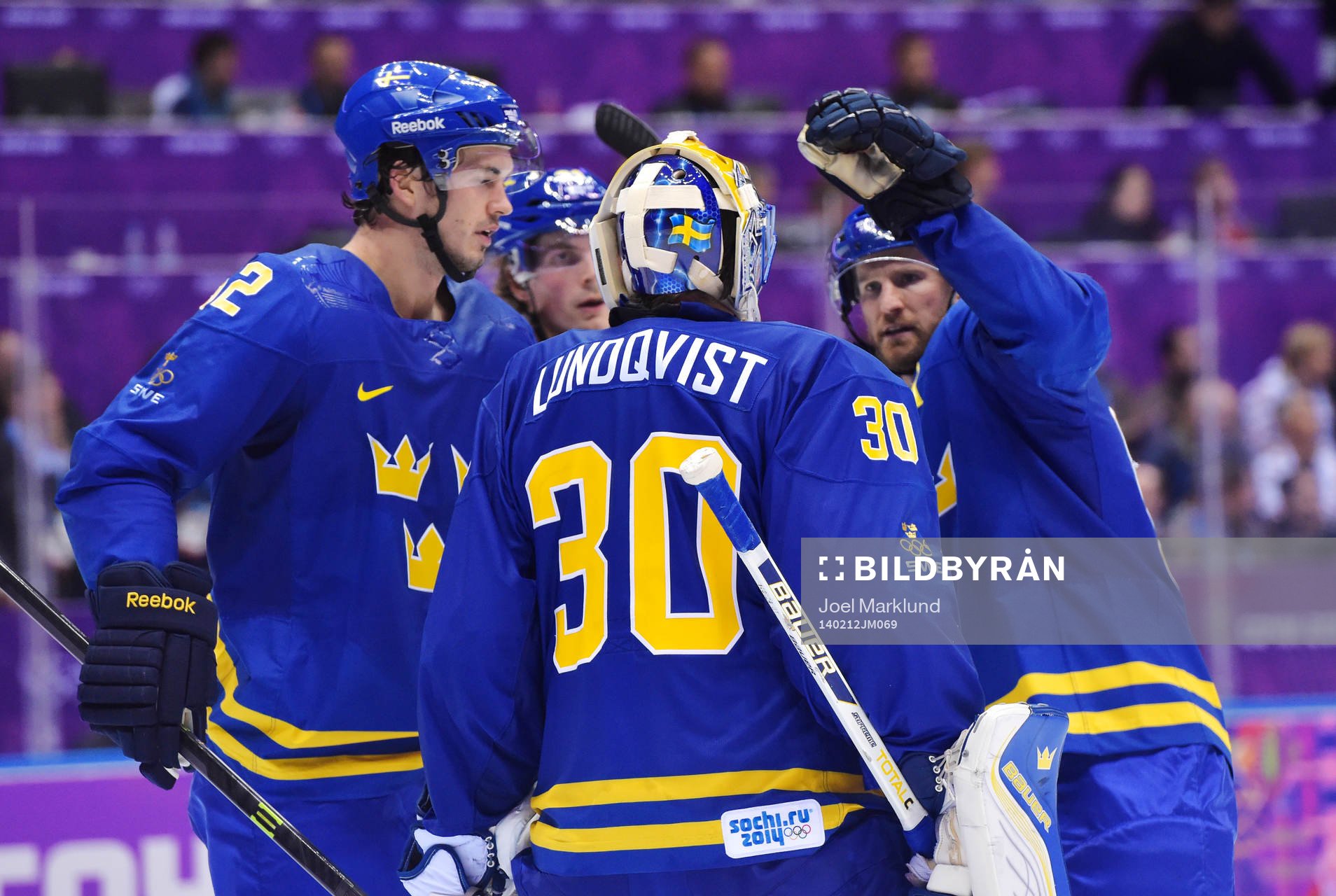 Sveriges Jonathan Ericsson, målvakt Henrik Lundqvist och