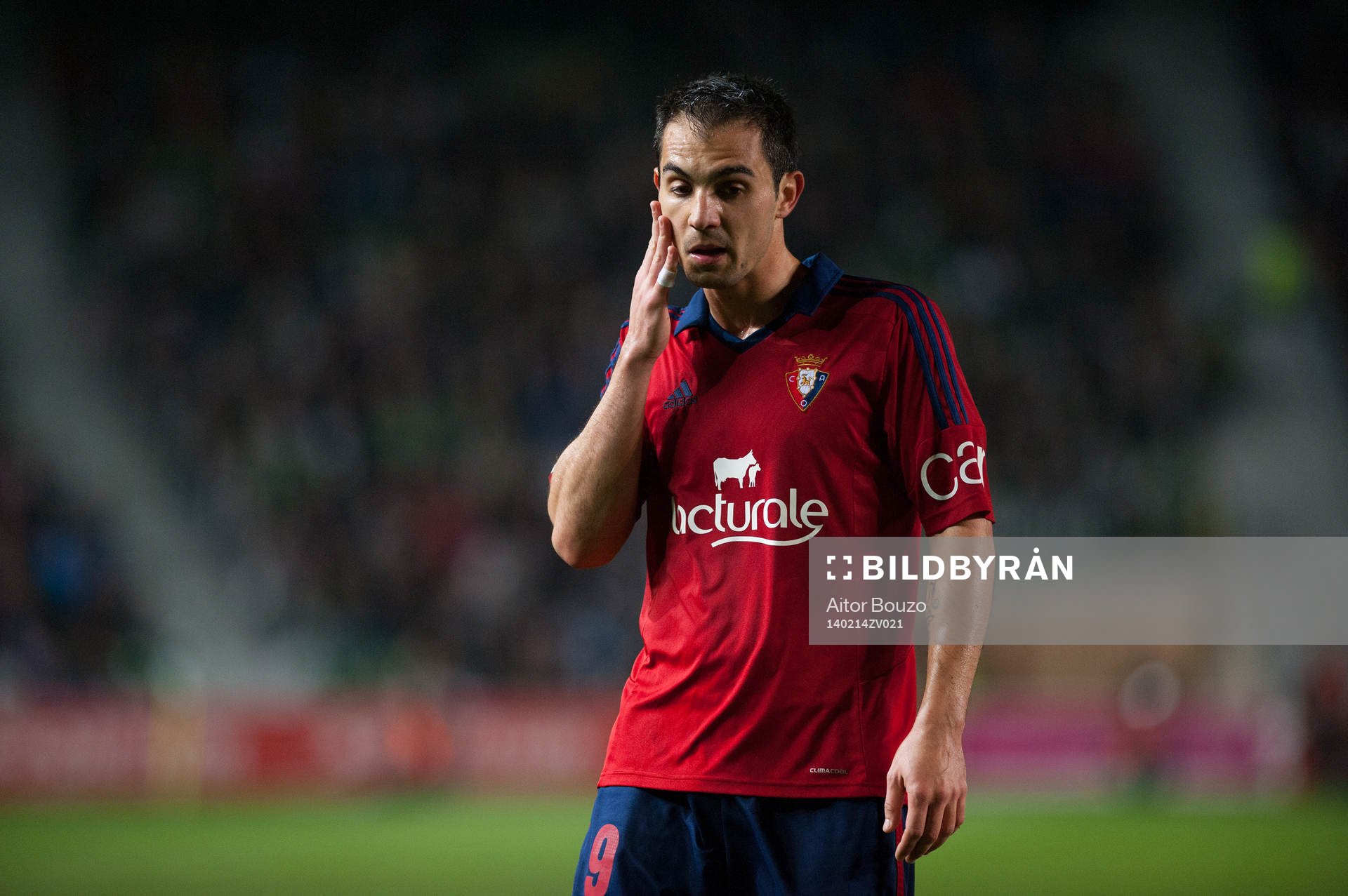 ELCHE, ESPANA - 14 DE FEBRERO: Emiliano Armenteros durante