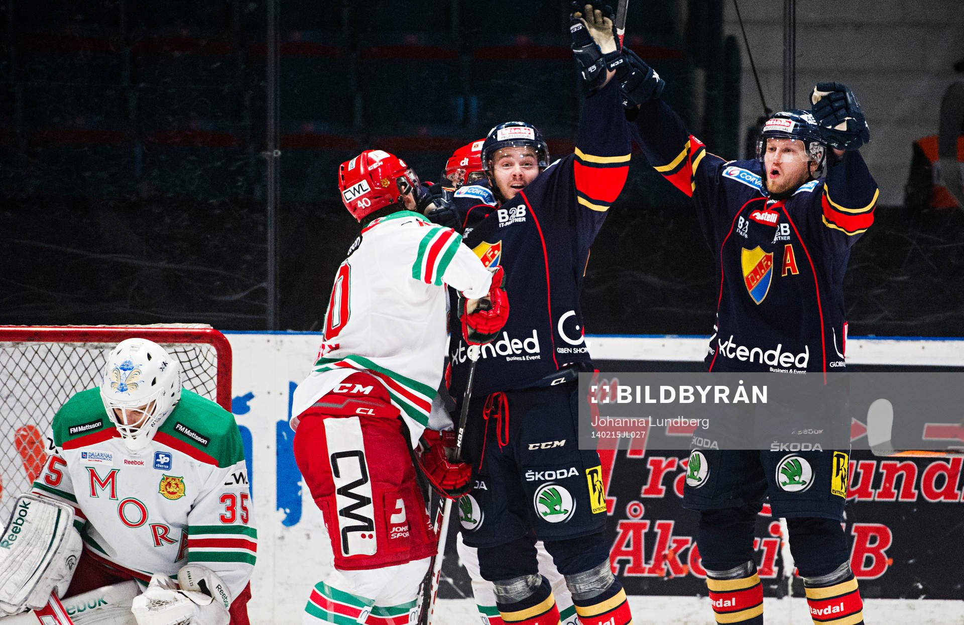 Djurgårdens Joakim Hagelin och Michael Holmqvist  jublar