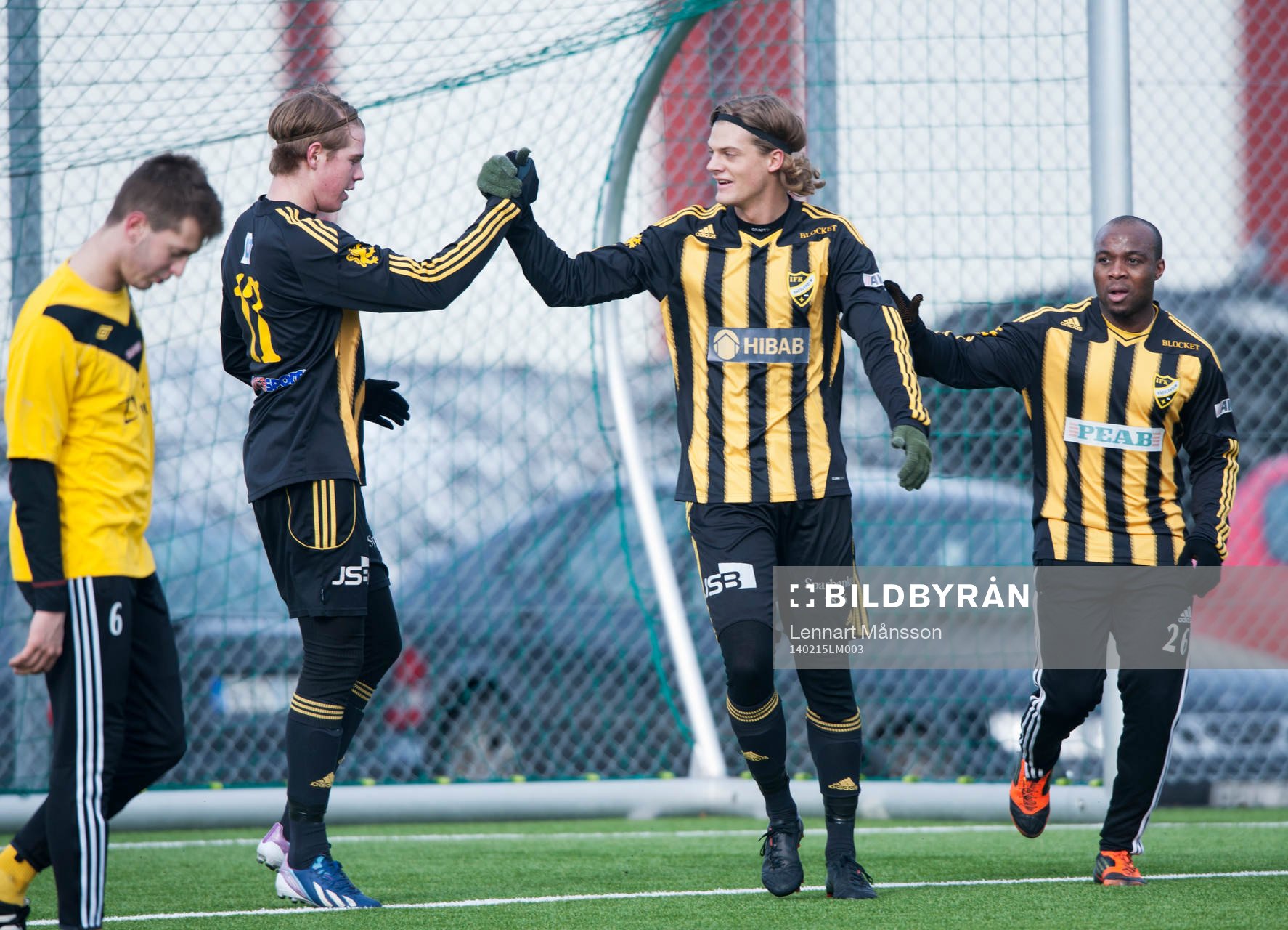 IFK Hässleholms Linus Karlsson har gjort 1-0 i