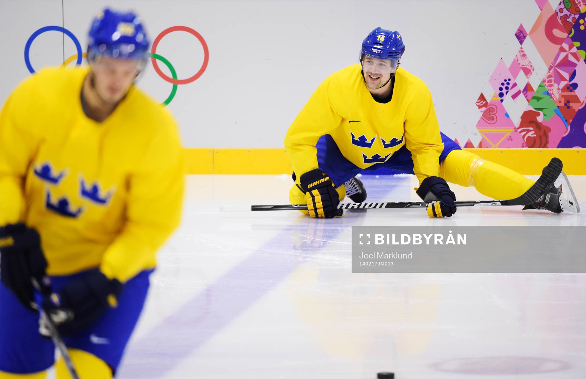 Patrik Berglund stretchar