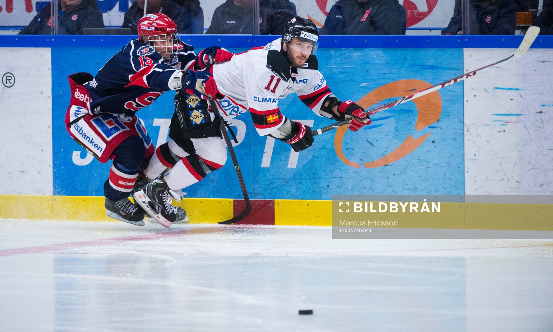 Södertäljes Fredric Andersson och Malmö Redhawks Joey