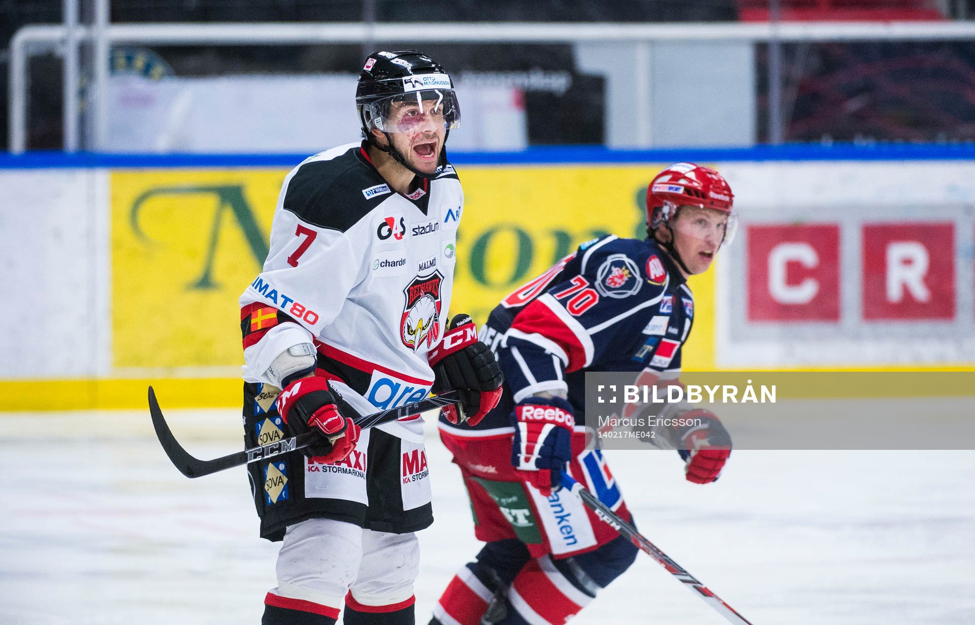 Malmö Redhawks Brian Ihnacak och  Södertäljes Peter