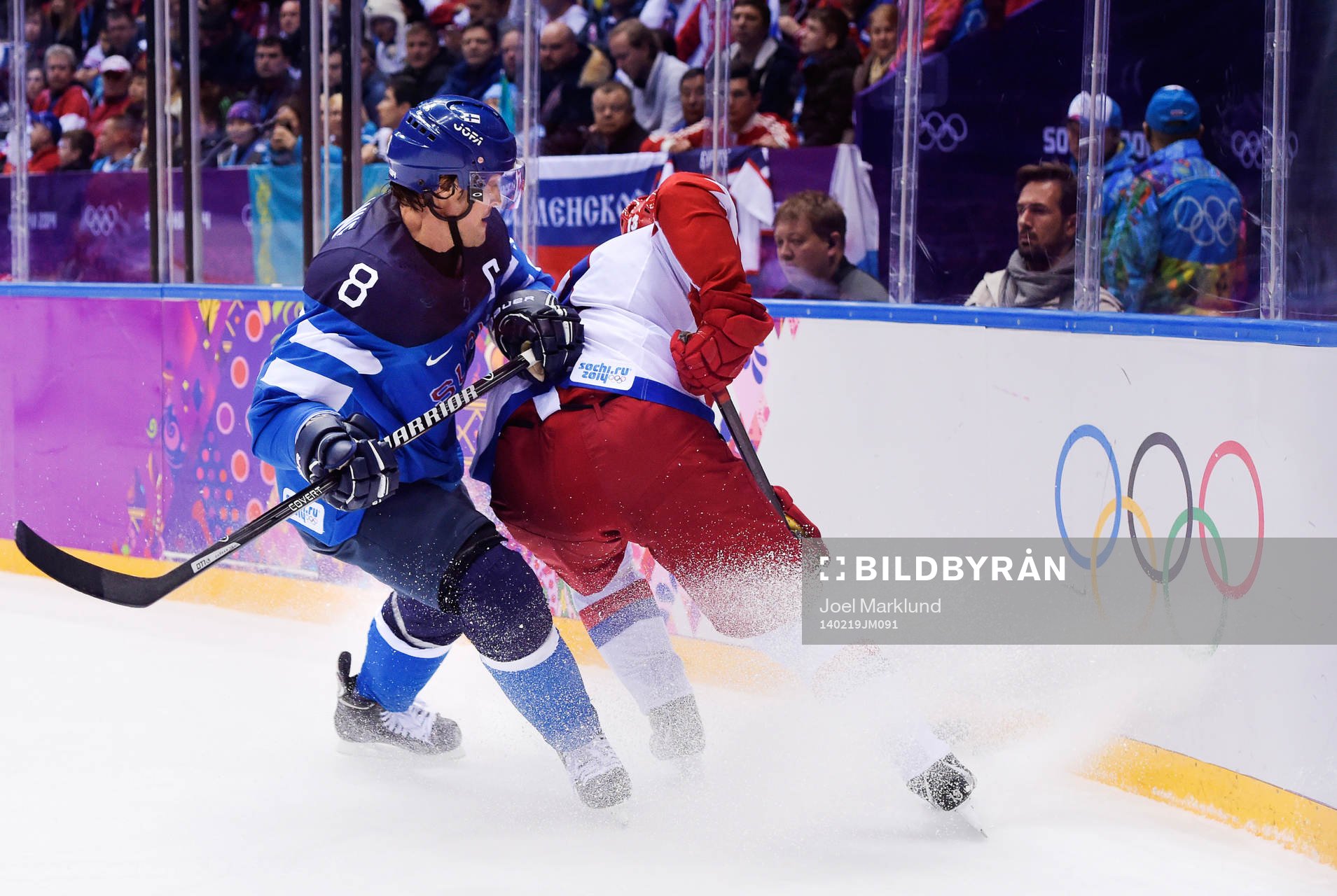 Finlands Teemu Selänne utmanar Rysslands Pavel Datsyuk