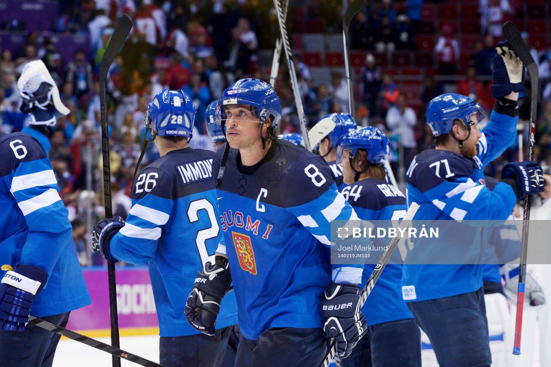 Finlands Teemu Selänne jublar