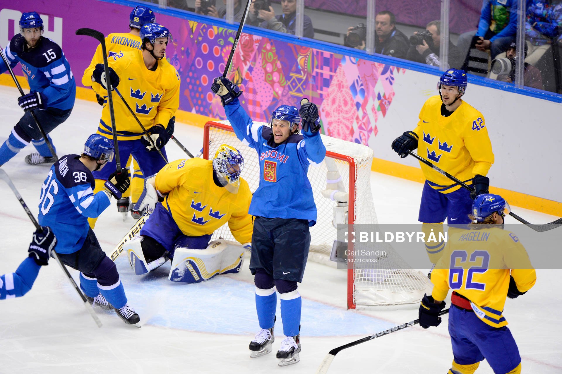 Finlands Olli Jokinen jublar