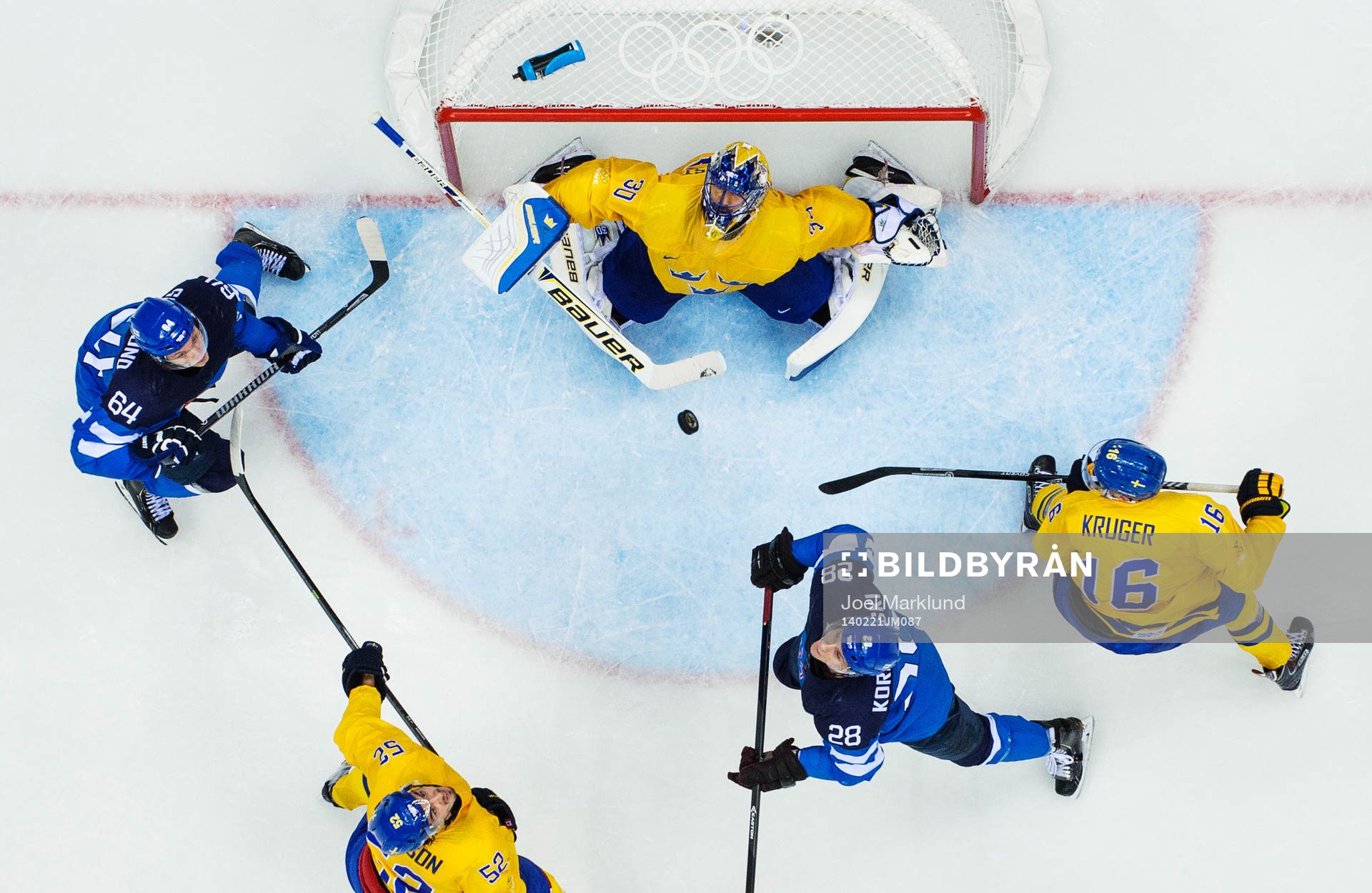 Finlands Mikael Granlund och Lauri Korpikoski oroar