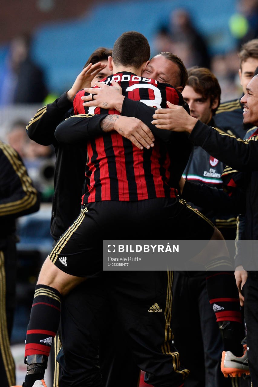 esultanza gol Adel Taarabt con Philippe Mexes Milan. Goal