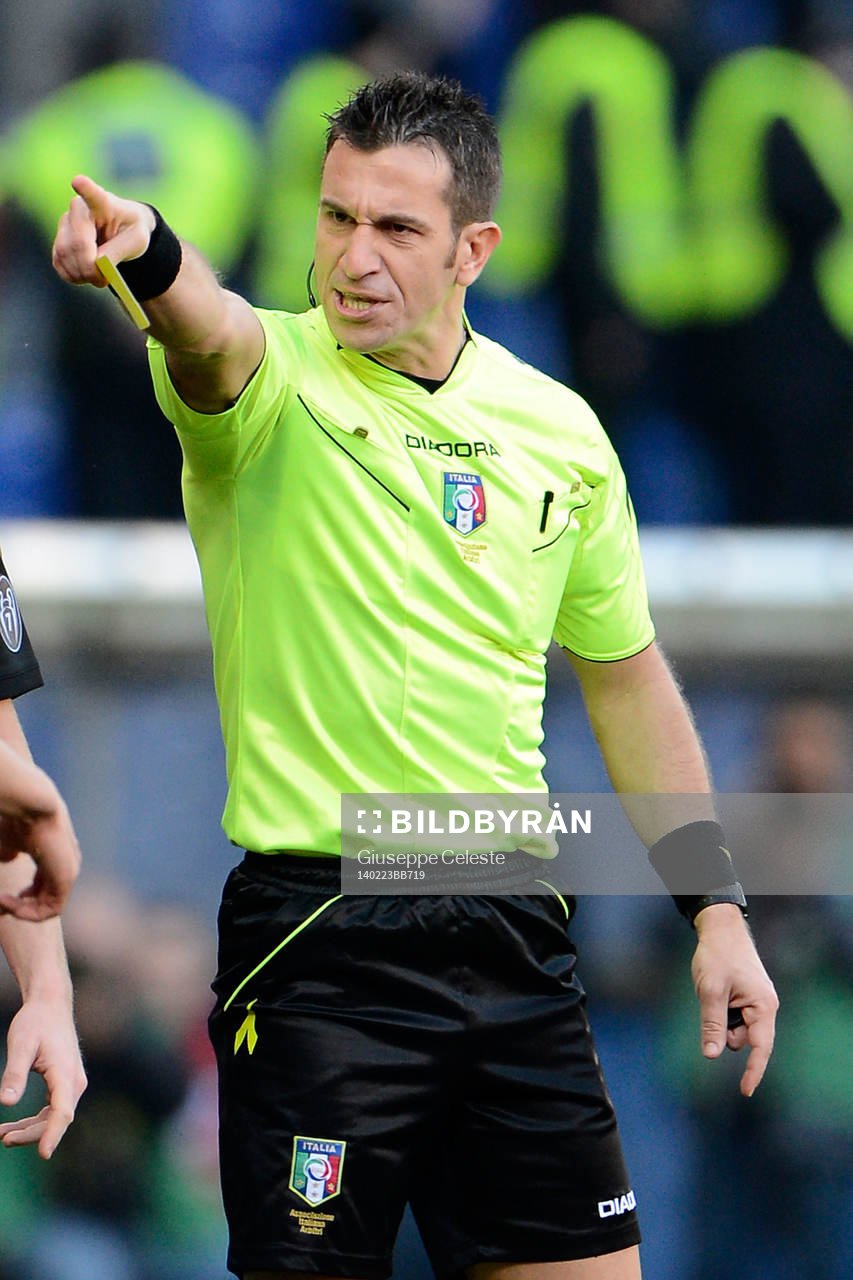  Fotboll, Serie A, Sampdoria - Milan: Daniele Doveri arbitro. Referee