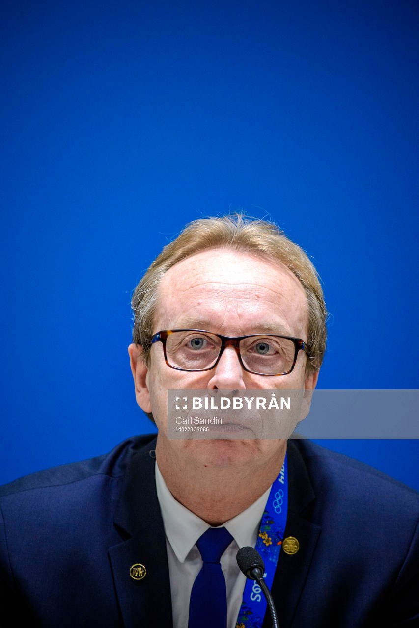 Sveriges förbundskapten Pär Mårts på en presskonferens