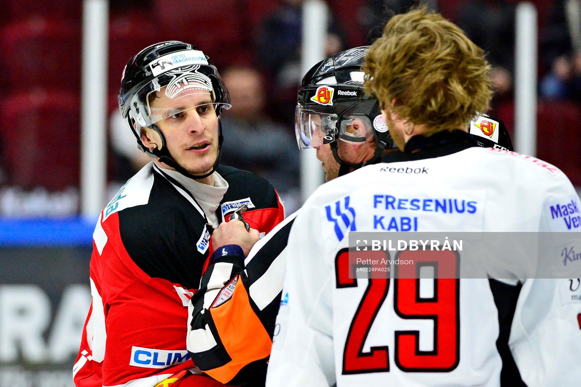 Malmö Redhawks Teemu Kesä är irriterad på Almtunas