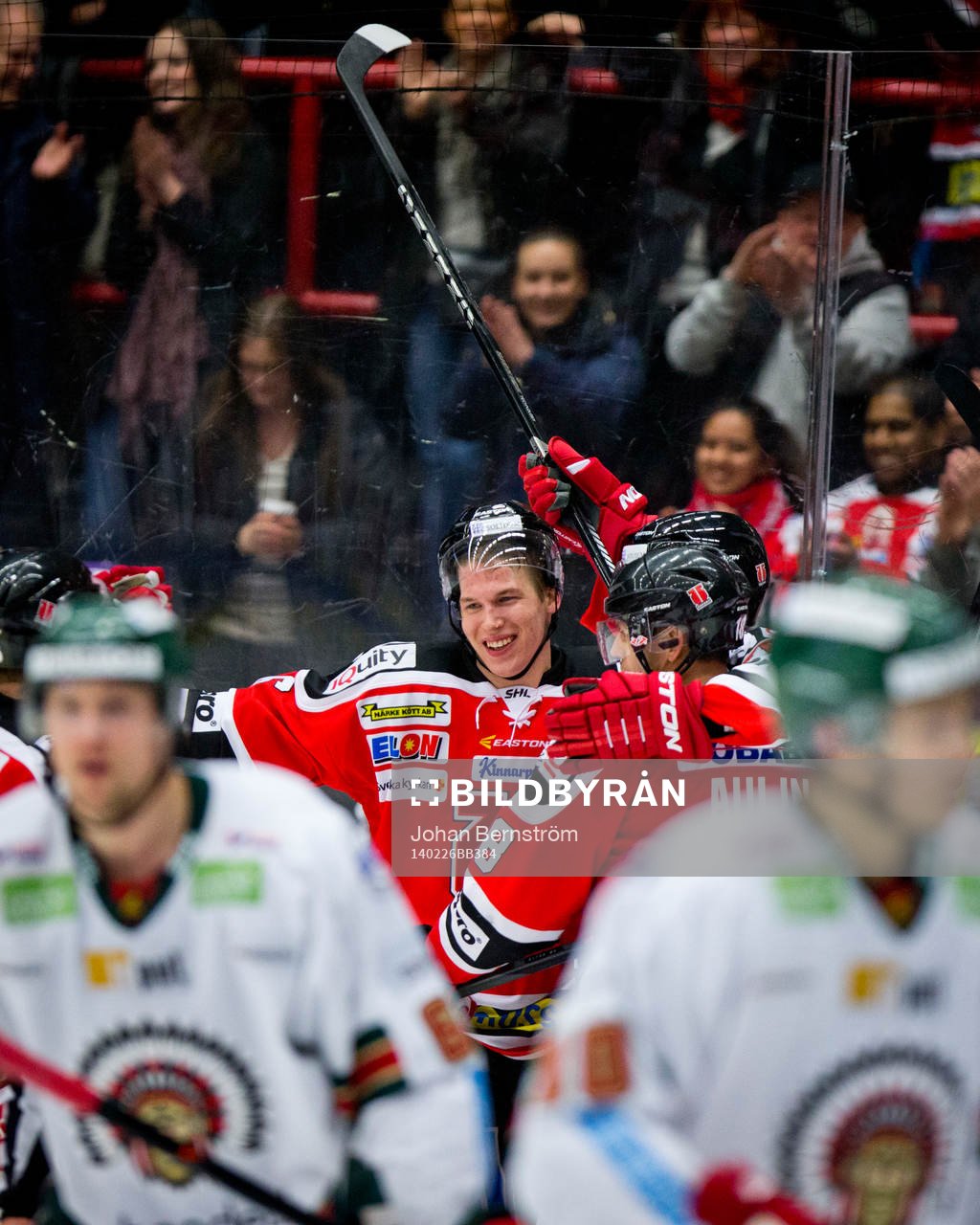 Örebros Ville Viitaluoma gör 5-0 och jublar med Jere
