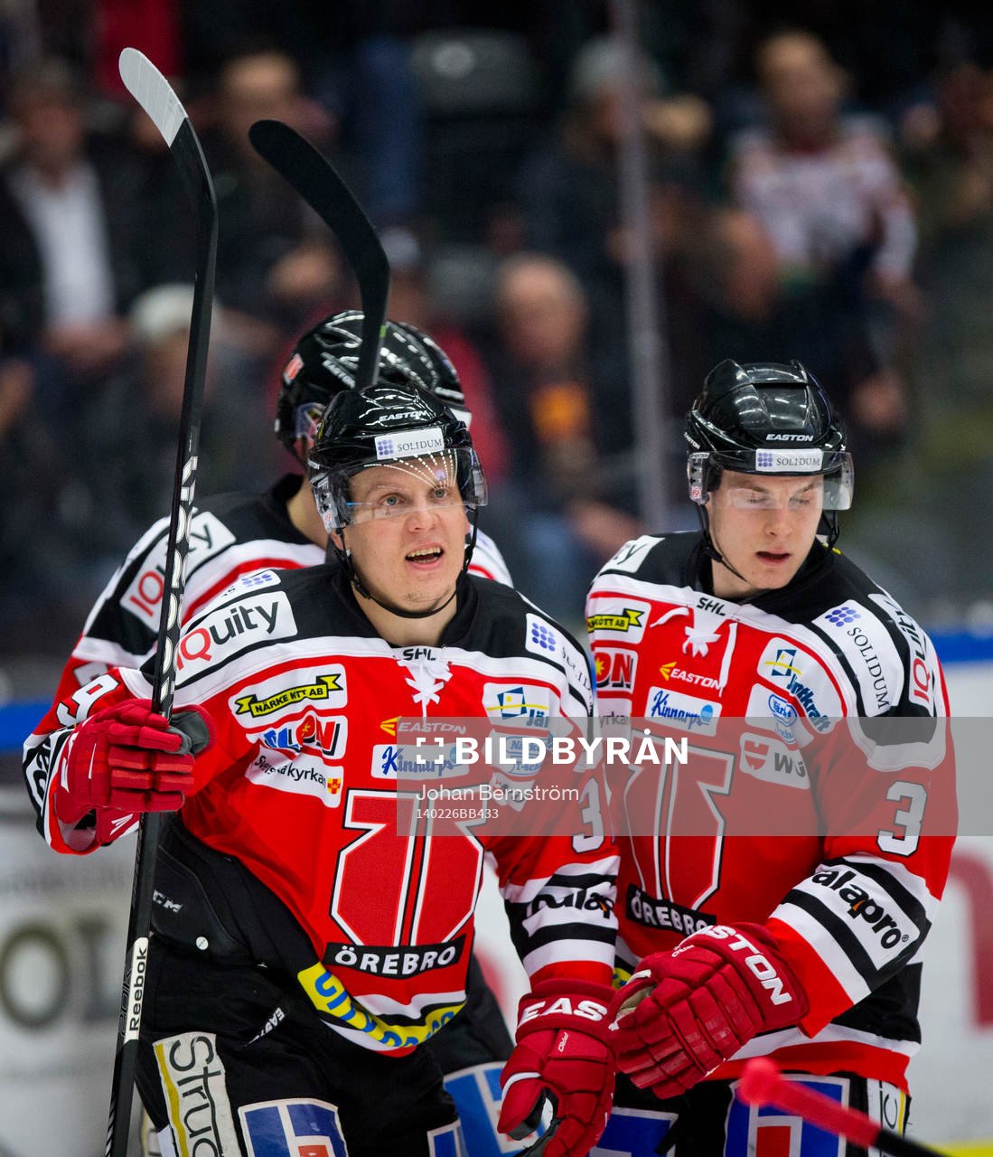 Örebros Ville Viitaluoma jublar i SHL mellan Örebro och