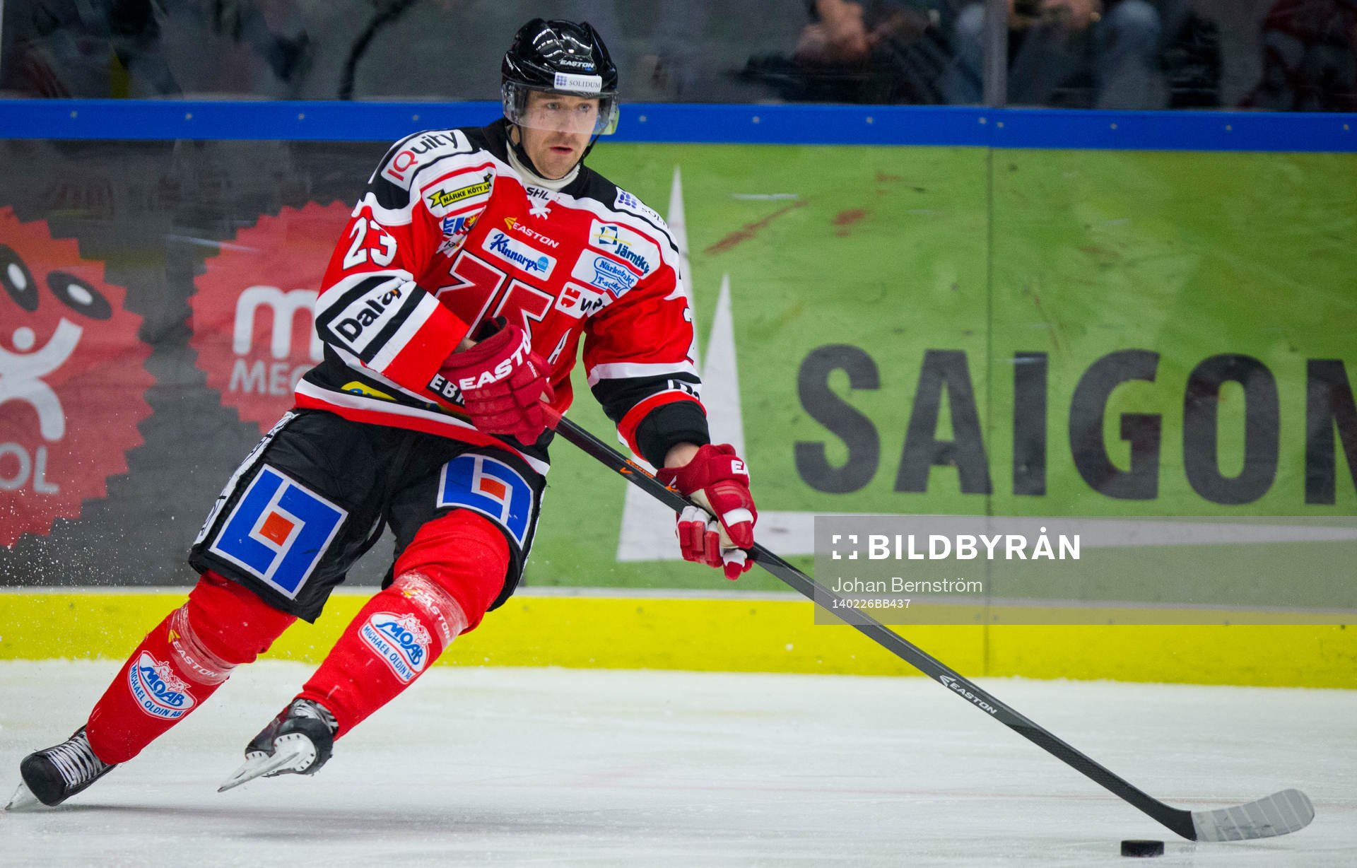 Örebros Tomas Skogs i SHL mellan Örebro och Frölunda