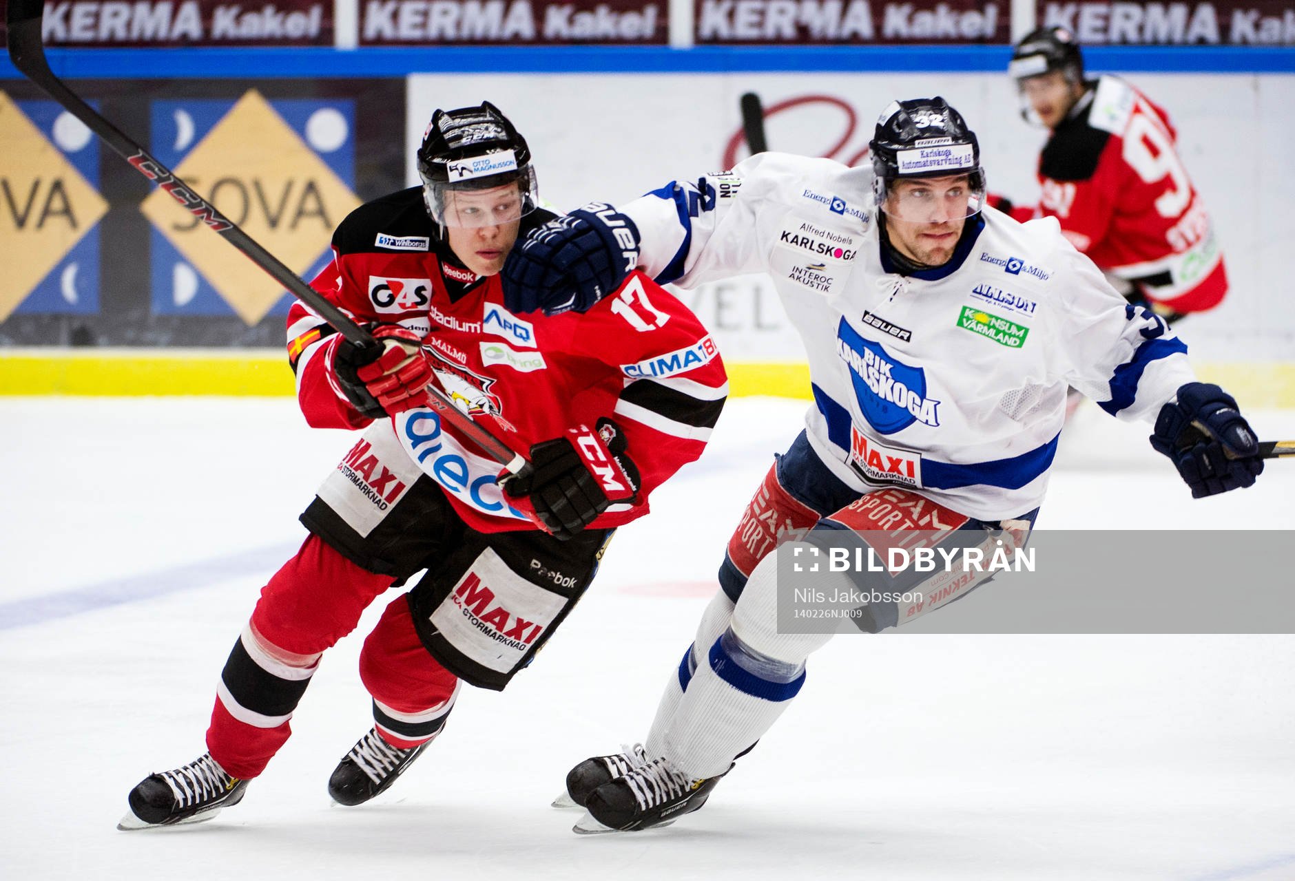 Malmö Redhawks Daniel Viksten och Karlskogas Martin