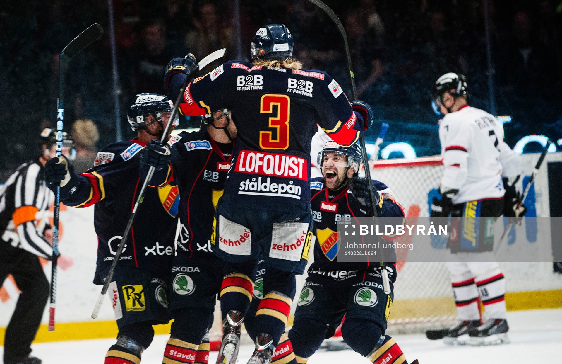 Djurgårdens spelare  jublar