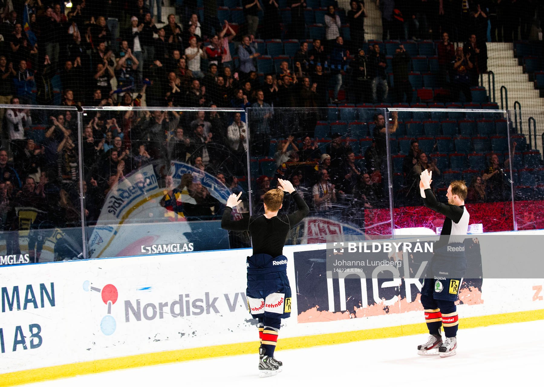 Djurgårdens Markus Ljungh  och Dustin Johner  åker ut och