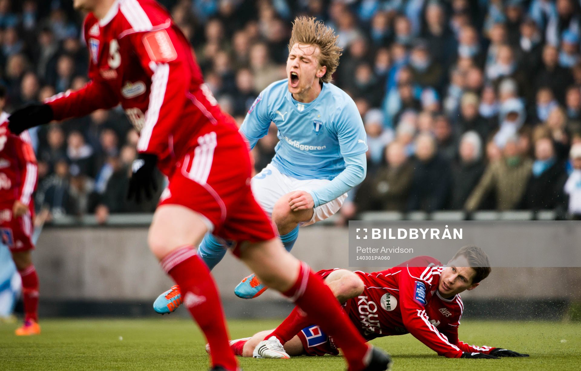 Degerfors Patrik Anttonen kapar Malmös Emil Forsberg