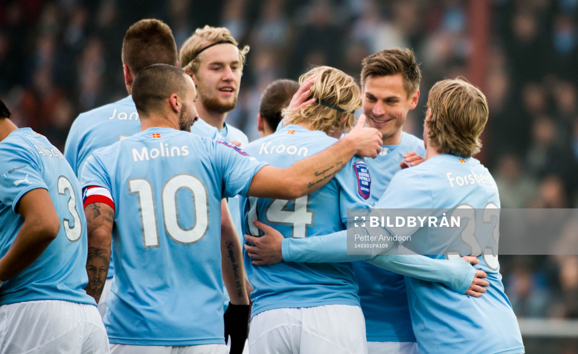 Malmö firar mål genom Simon Kroon