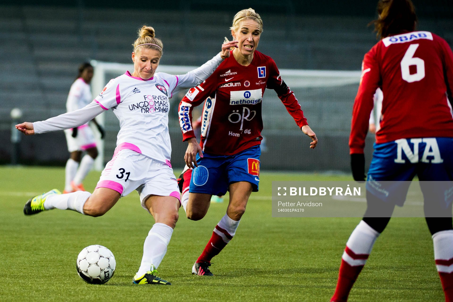 FC Rosengårds Anja Mittag och Örebros Elin Magnusson