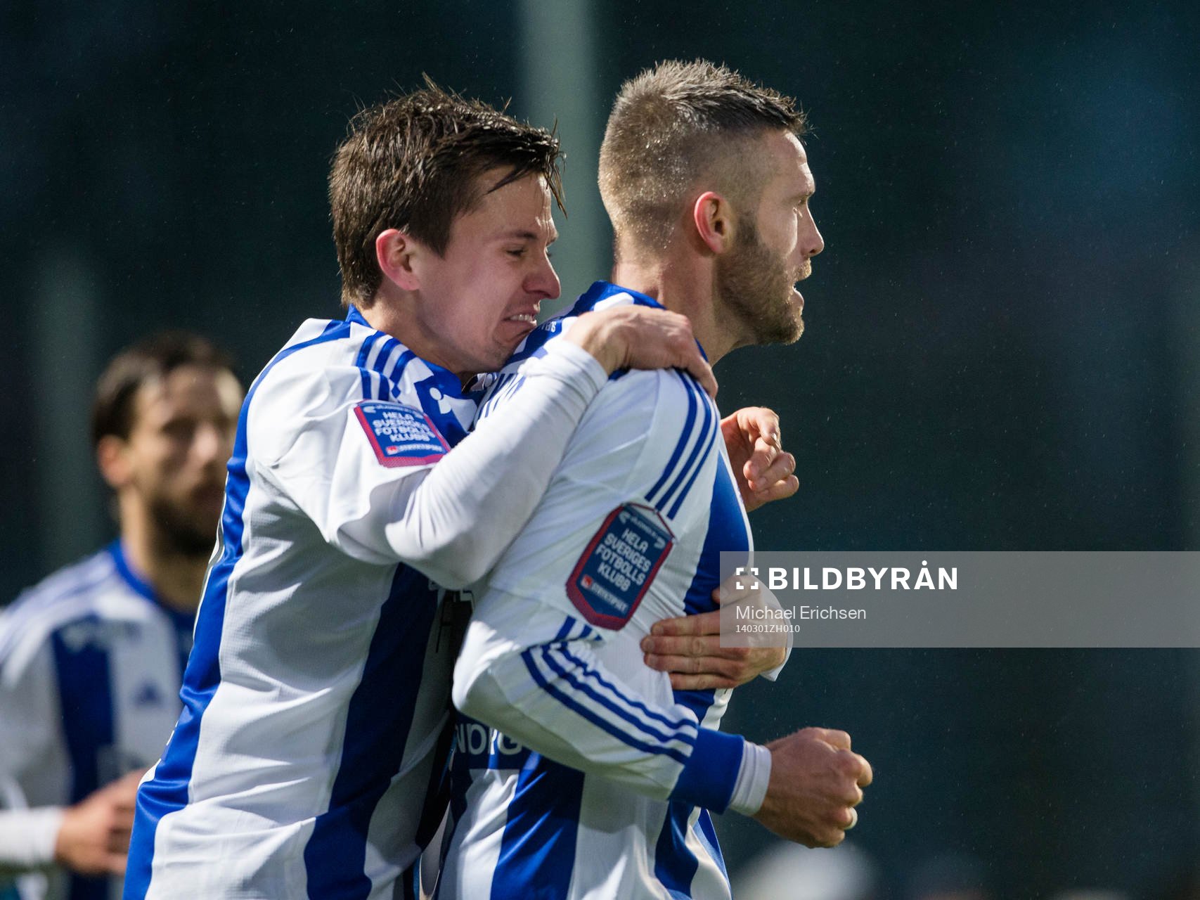 IFK Göteborgs Kjetil Waehler jublar ihop med Lasse Vibe