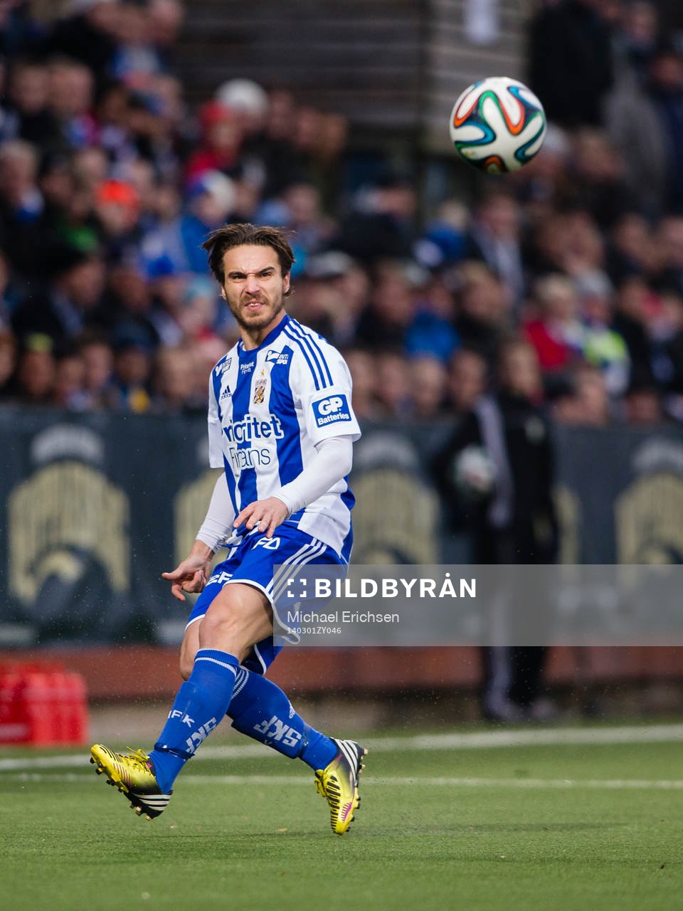 IFK Göteborgs Nordin Gerzic slår ett inlägg
