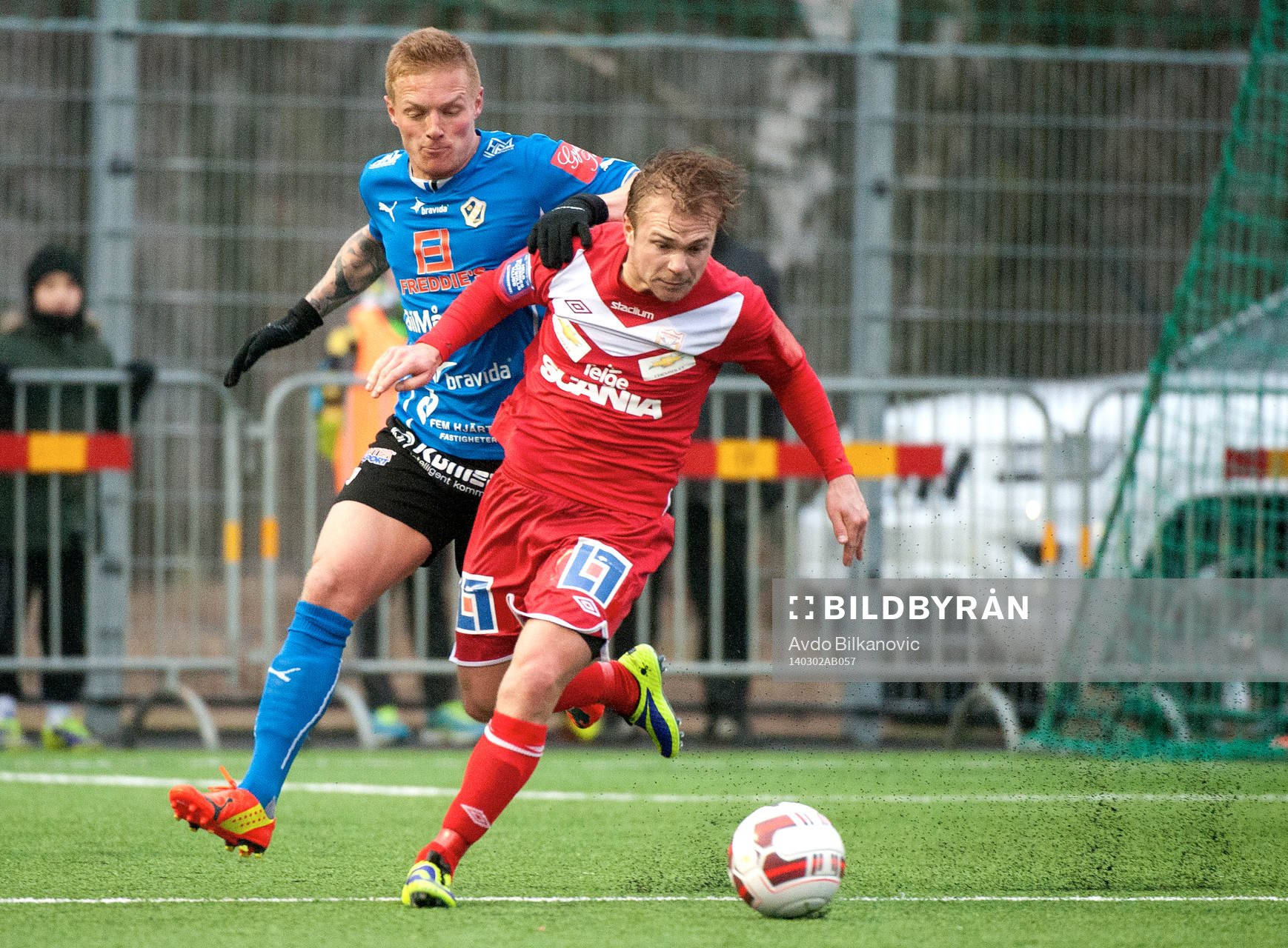 Halmstads Gudjon Baldvinsson och Assyriska Christopher