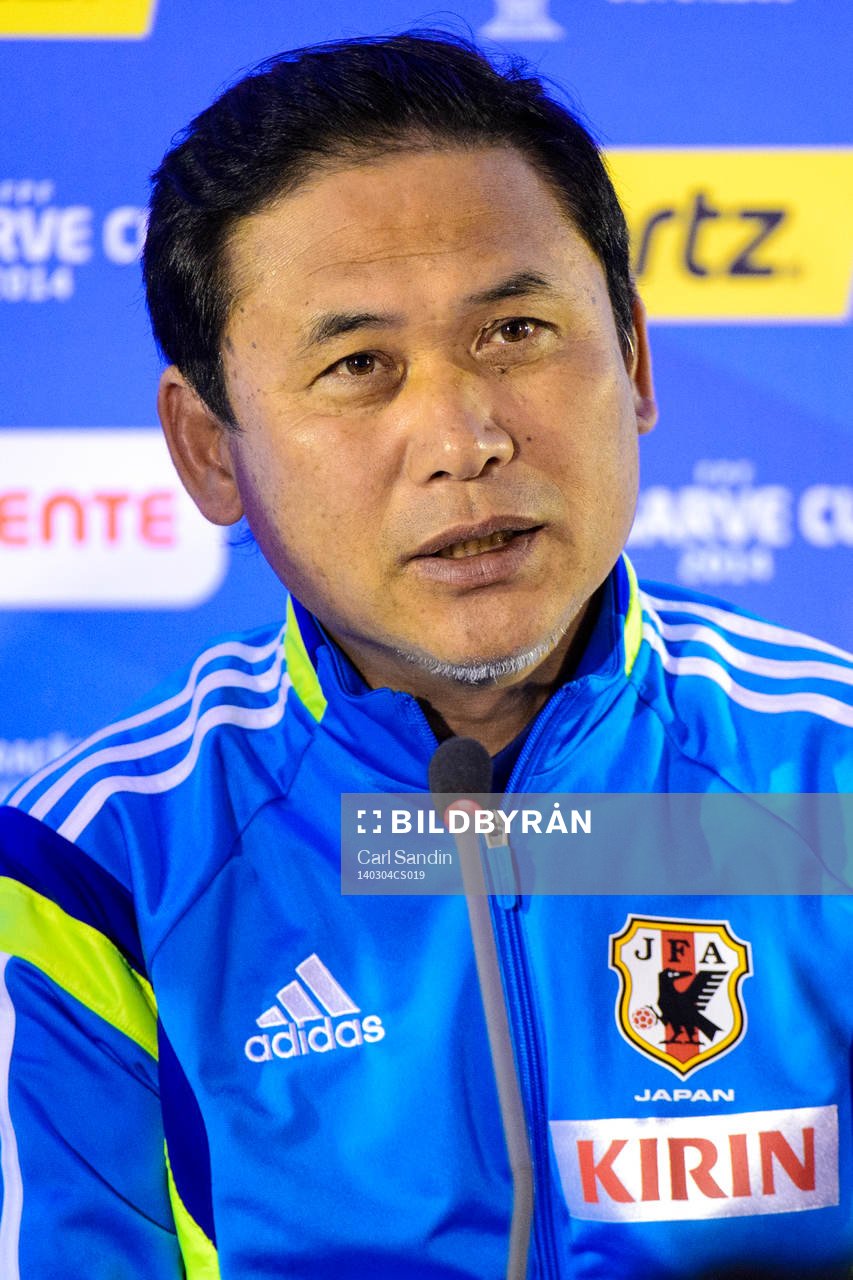 Nario Sasaki, förbundskapten Japan, på en presskonferens under Algarve Cup den 4 februari 2014.