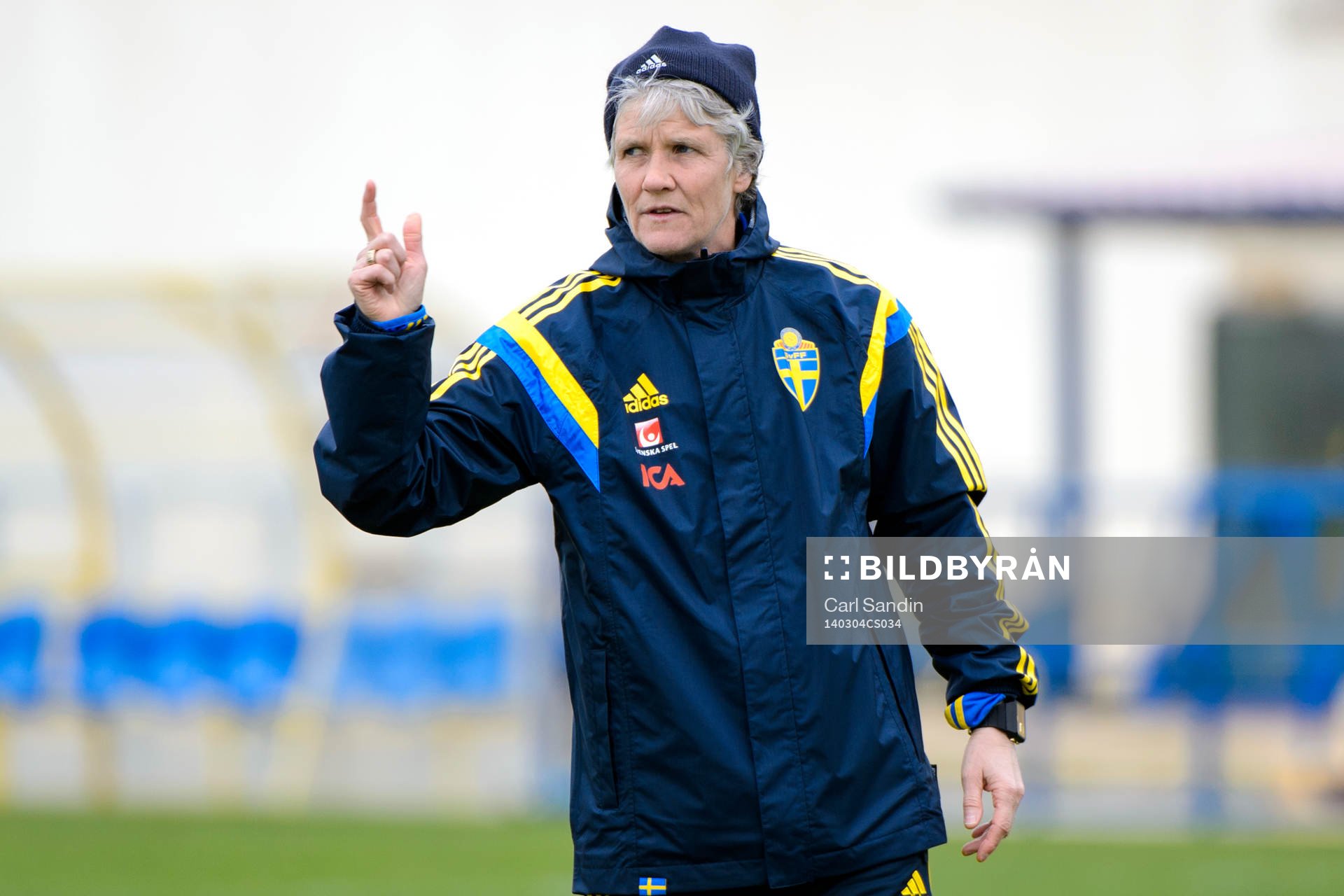 Sveriges förbundskapten Pia Sundhage på en träning