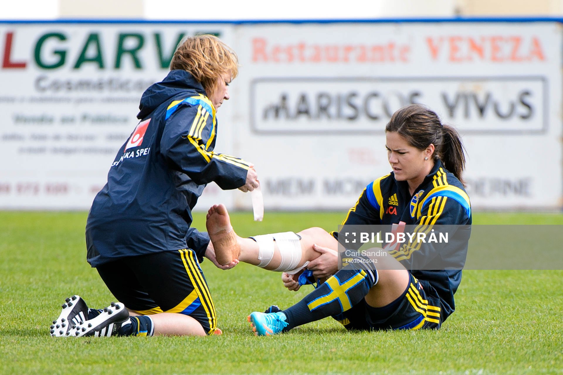 Sveriges Hanna Folkesson lindas om av Annika Näsmark på