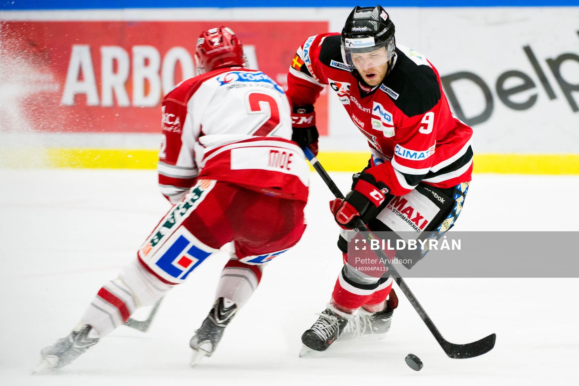 Timrås Eric Moe och Malmö Redhawks Fredrik Storm