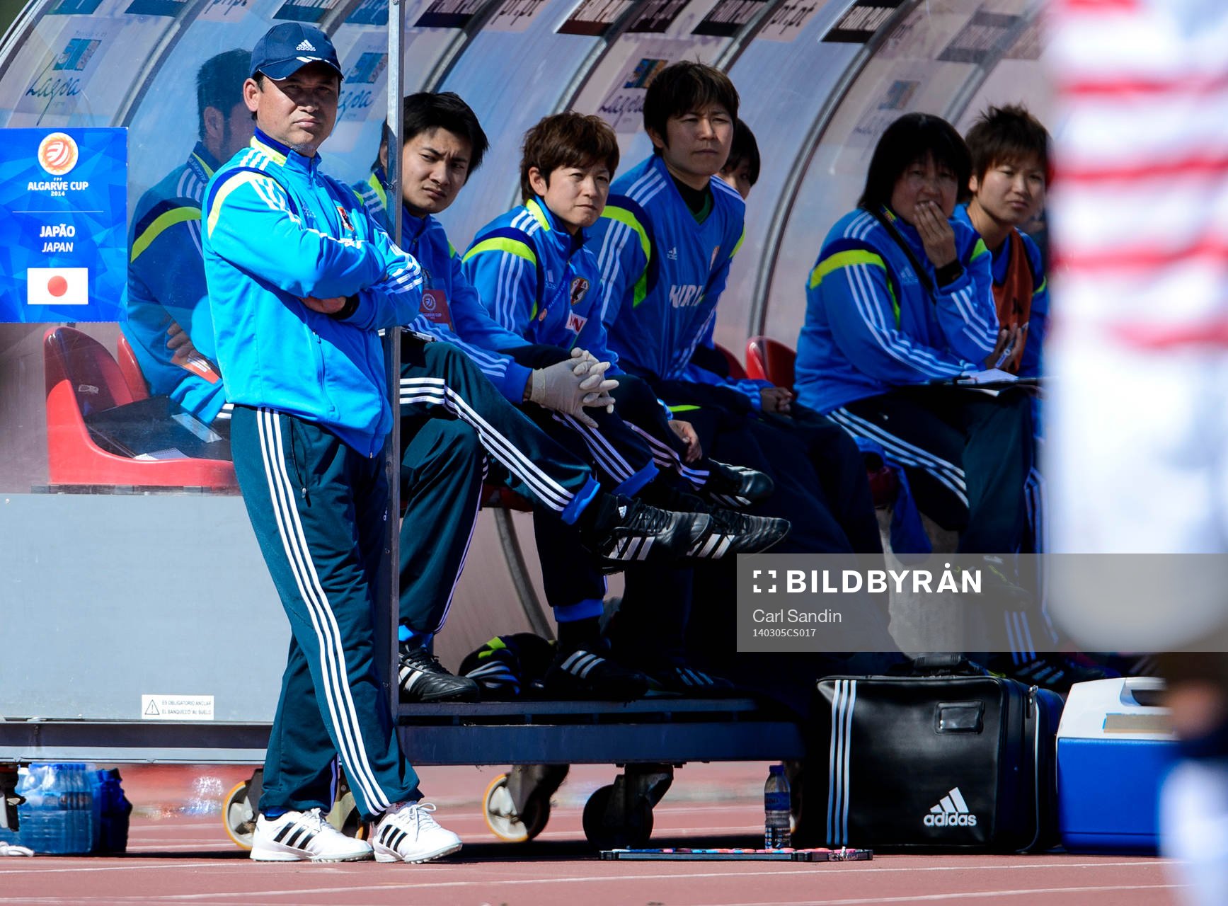 Japans förbundskapten Nario Sasaki i matchen mellan Japan och USA under Algarve Cup den 5 mars 2014.