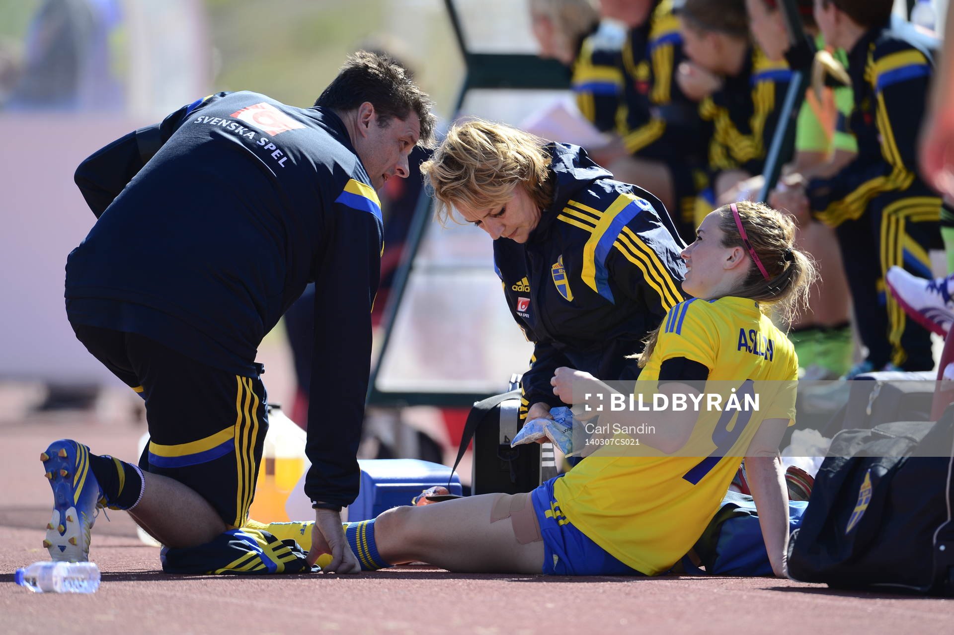 Kosovare Asllani har fått en smäll