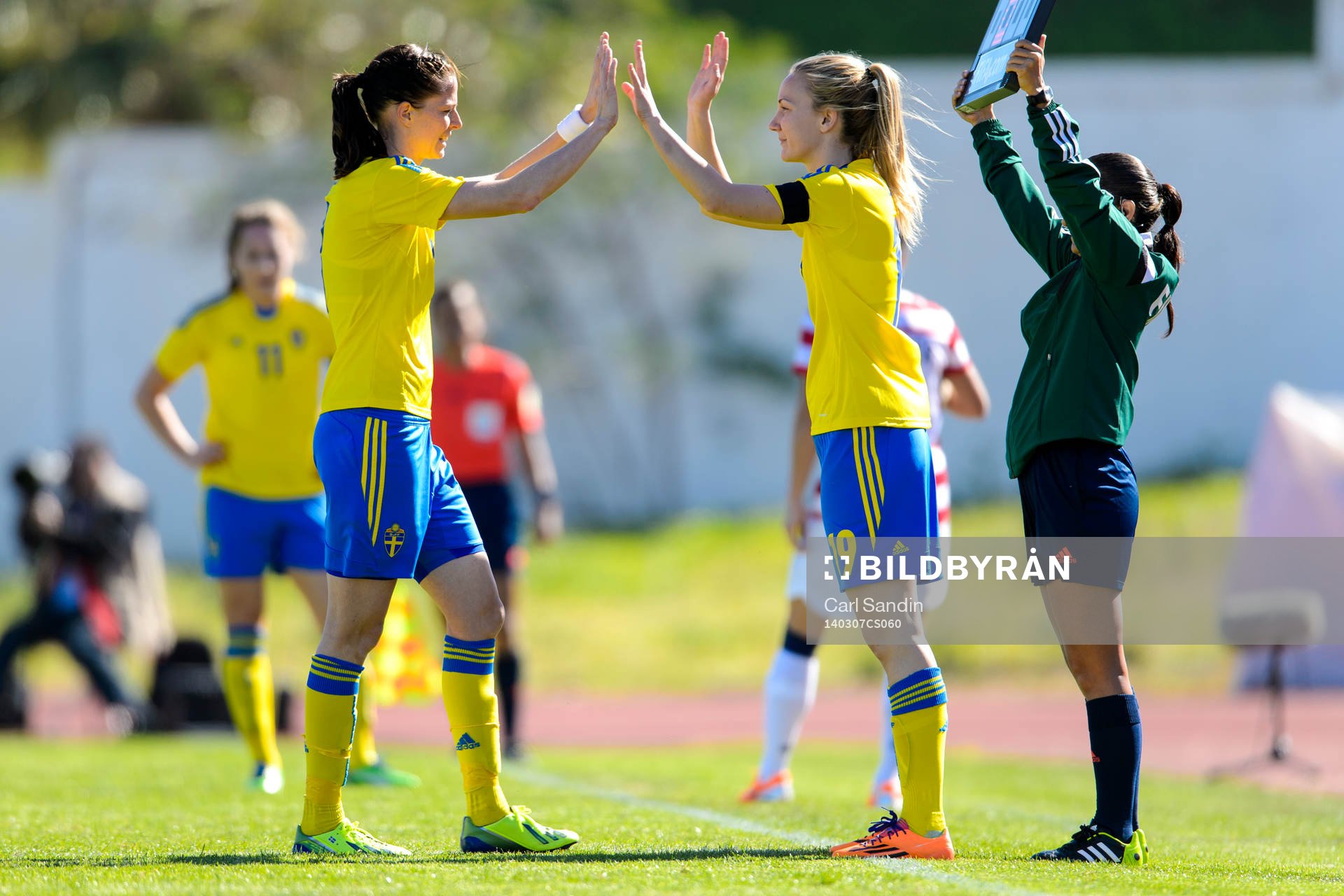 Sveriges Lotta Schelin byts ut mot Emma Lund