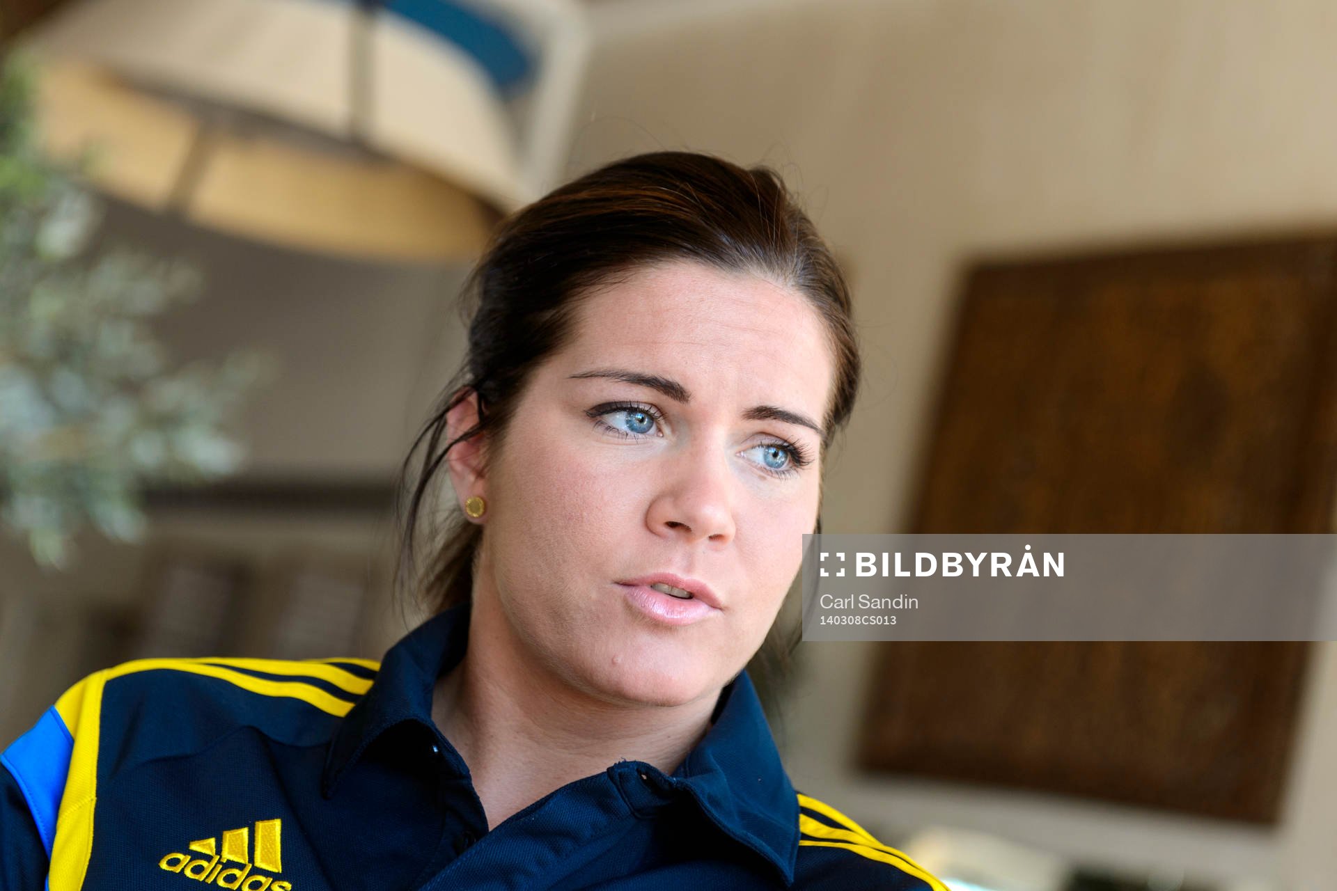 Sveriges Hanna Folkesson på en pressträff