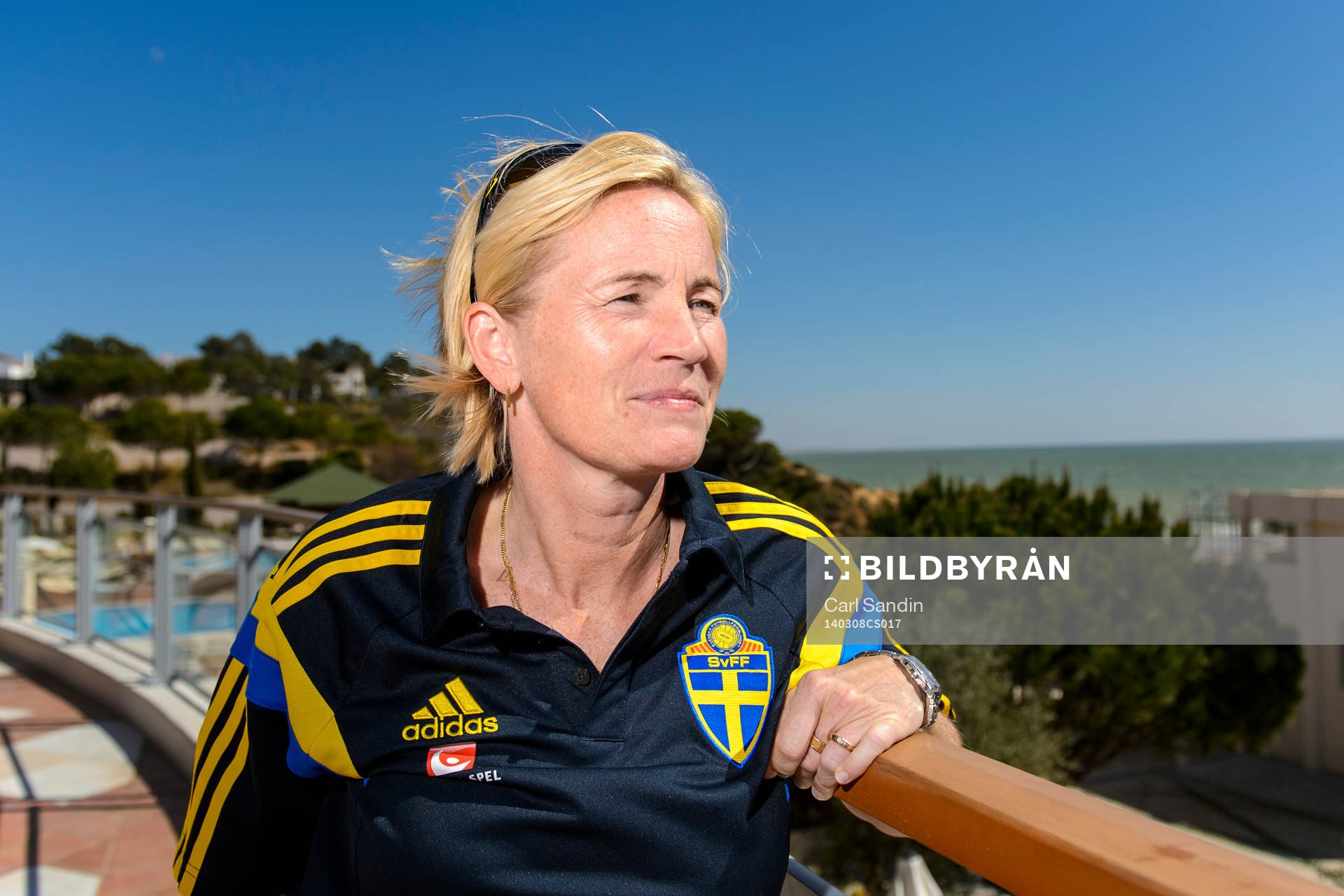 Sveriges assisterande förbundskapten Lilie Persson på en