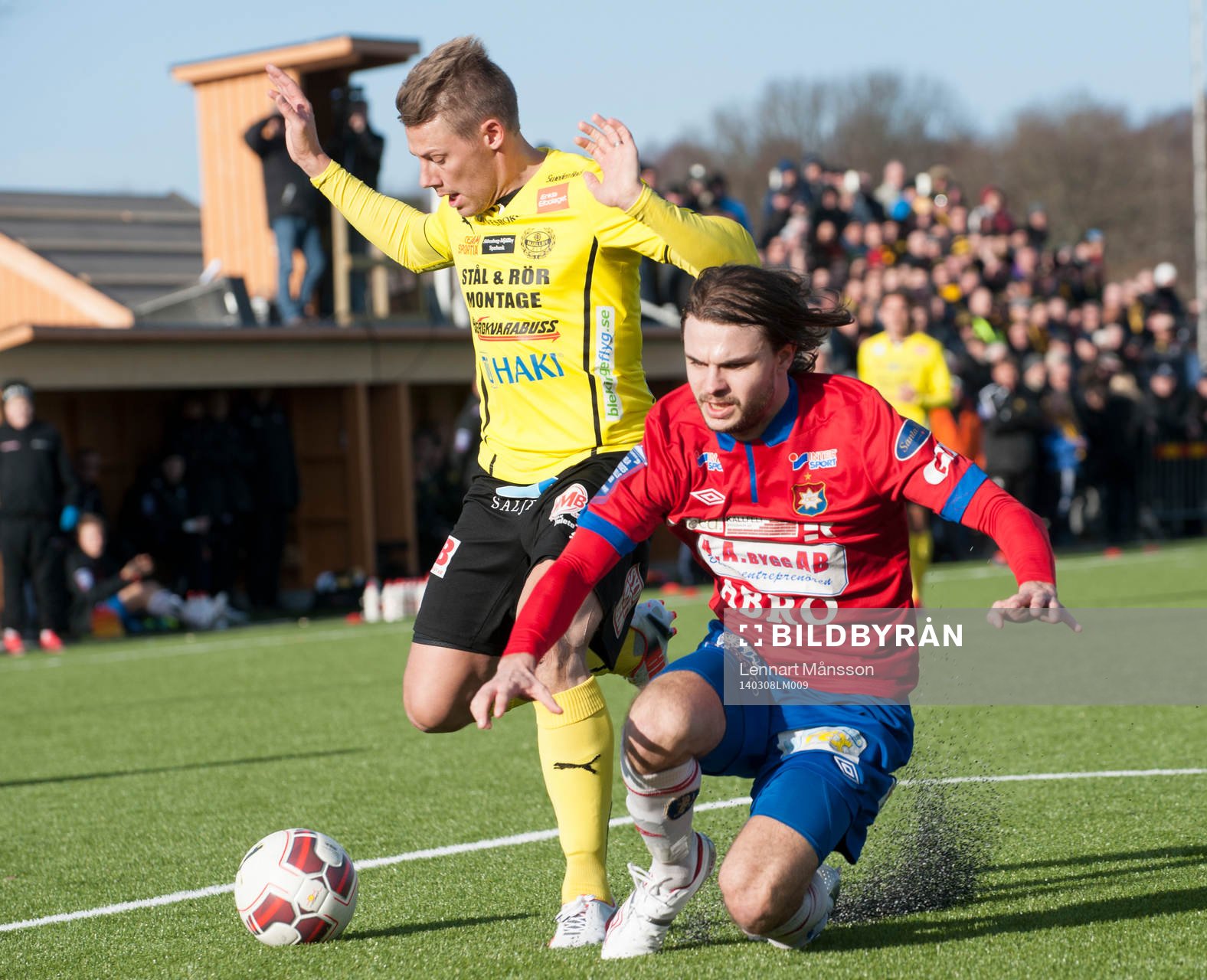 Mjällbys Patrik Ingelsten i matchen i Svenska Cupen mellan