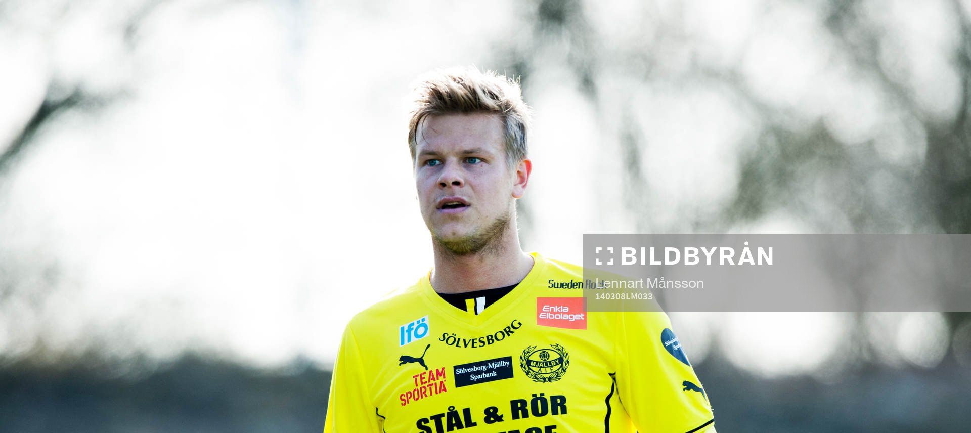 Mjällbys David Löfquist i matchen i Svenska Cupen mellan