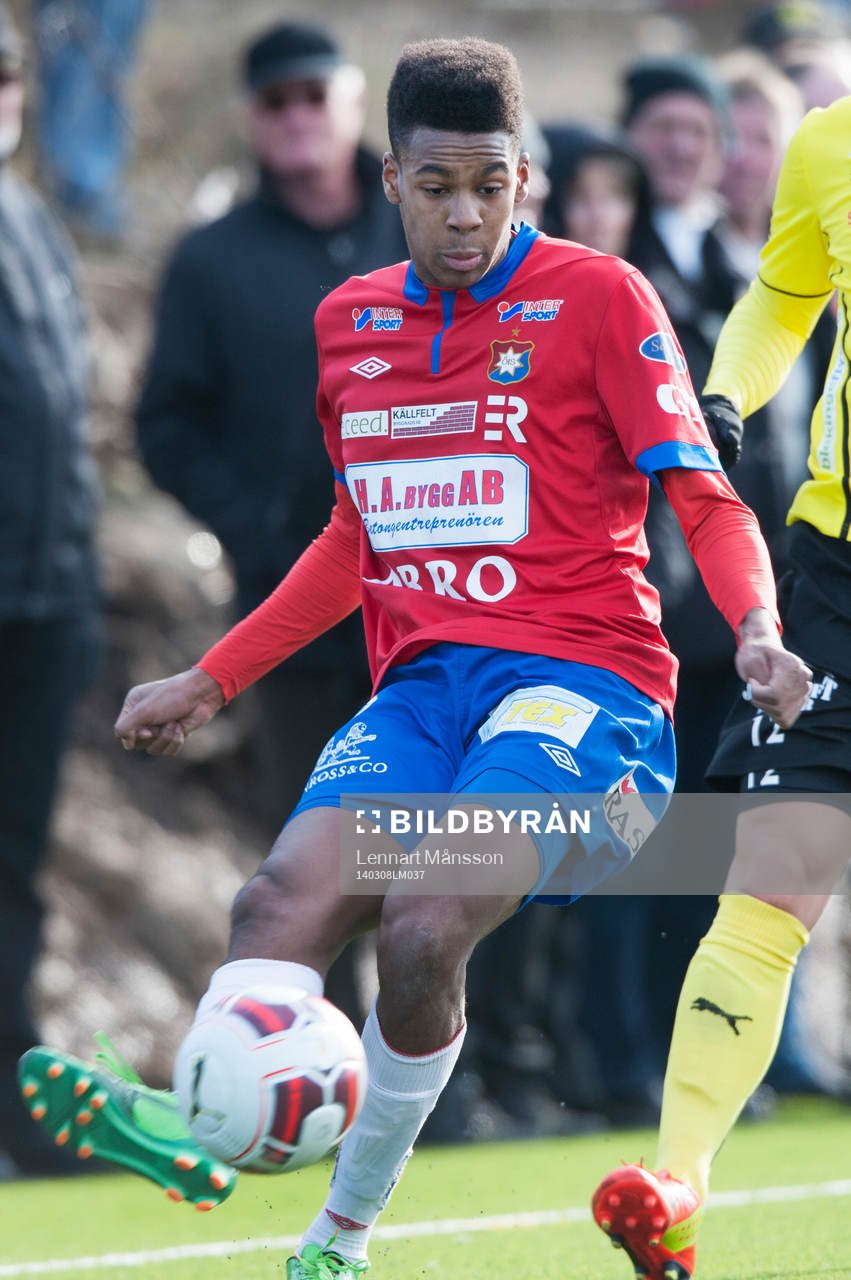 Örgrytes Faramarz Gosheh i matchen i Svenska Cupen mellan