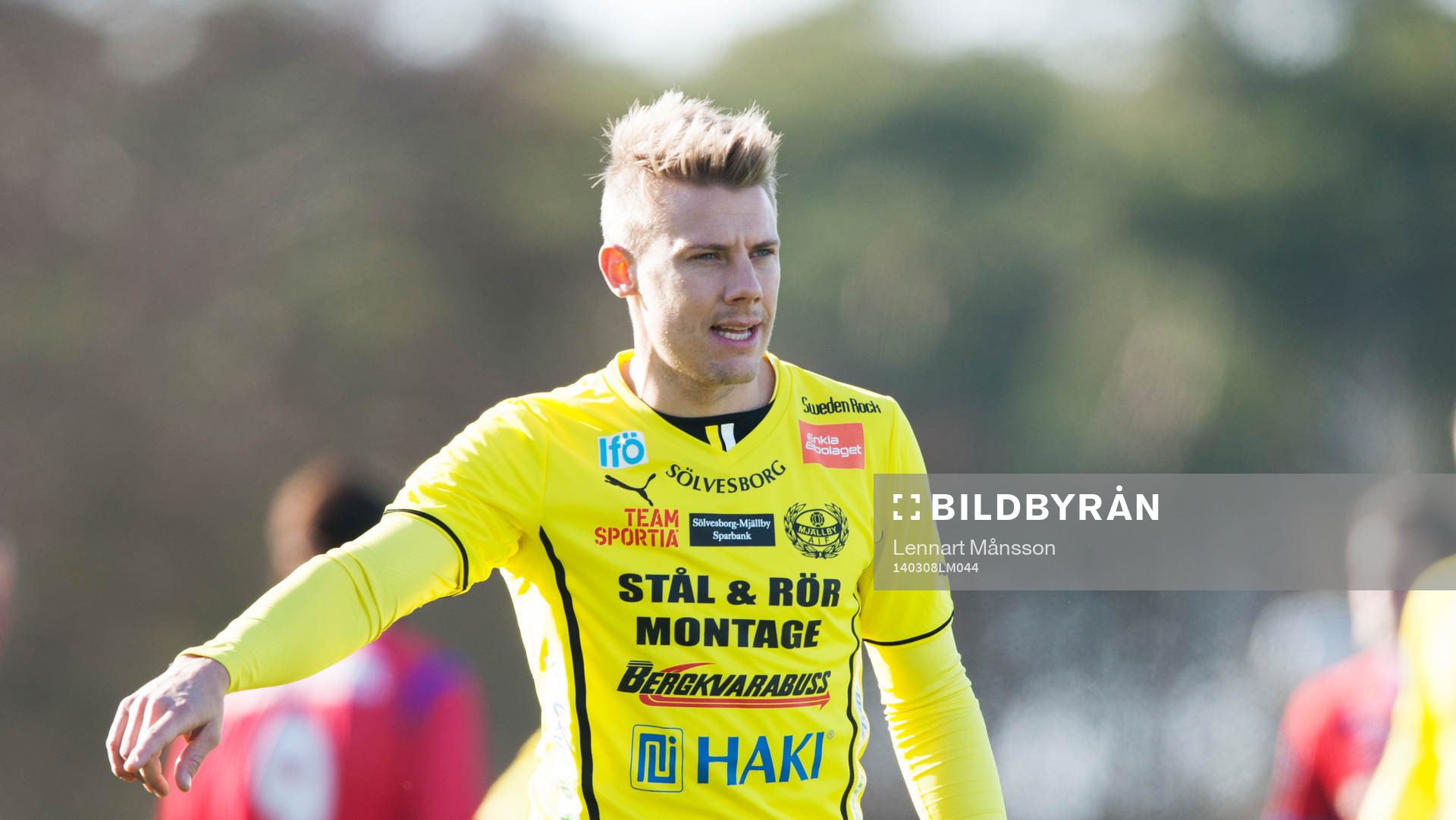 Mjällbys Patrik Ingelsten i matchen i Svenska Cupen mellan